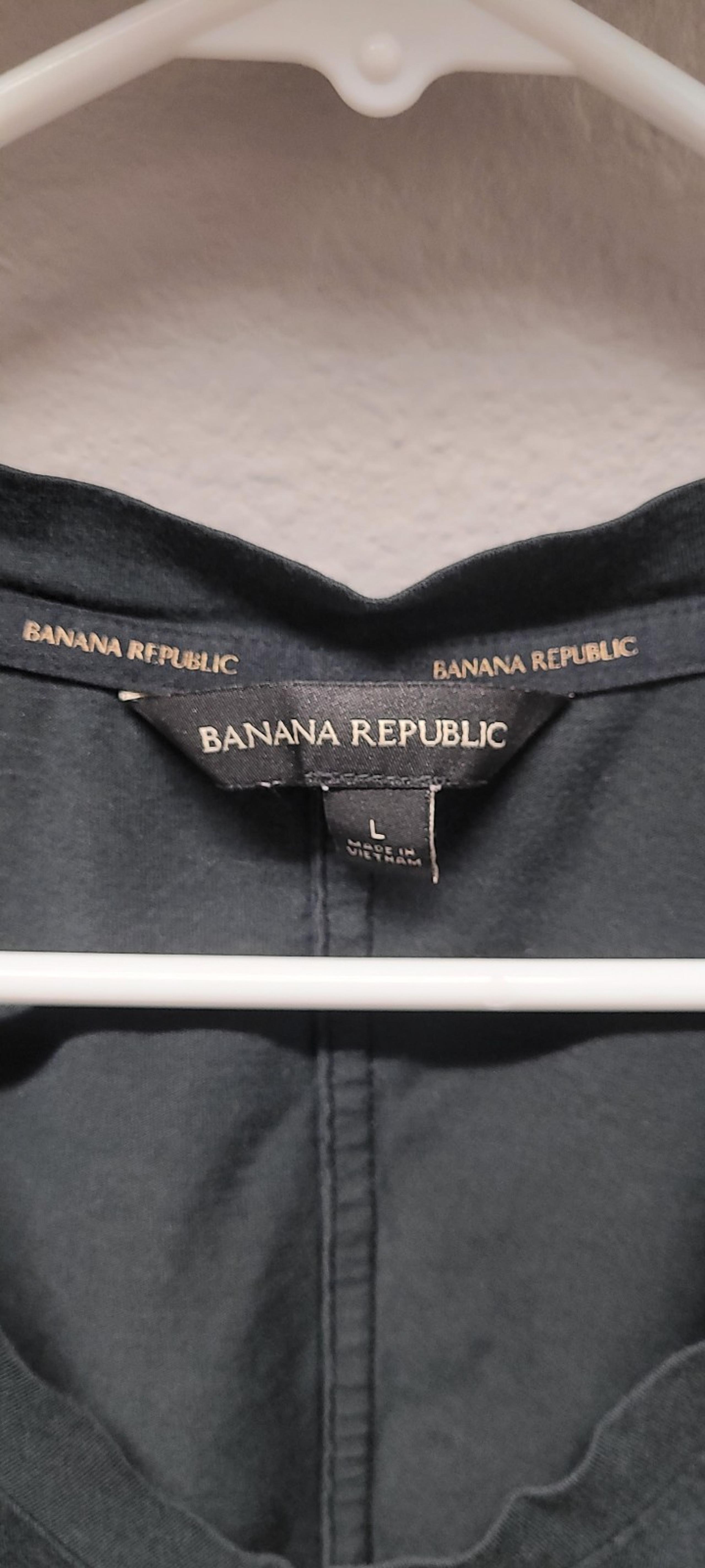 Banana Republic women size L casual tshirt