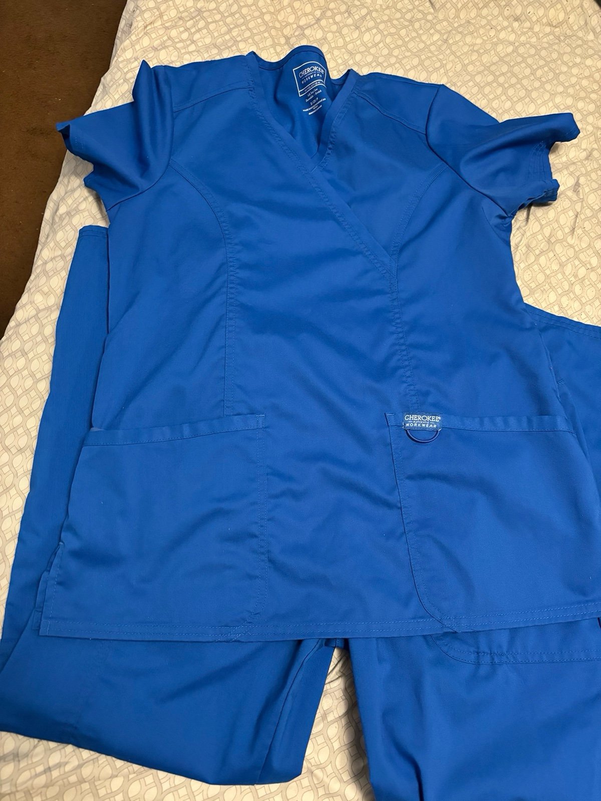 Scrub Set