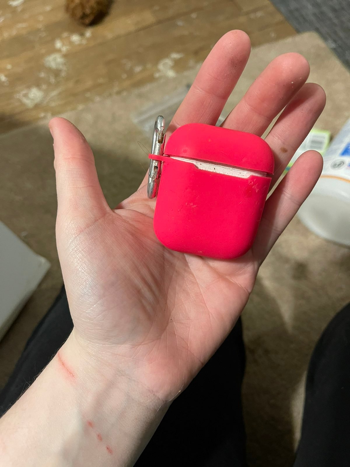 airpods 2nd generation case w/ case