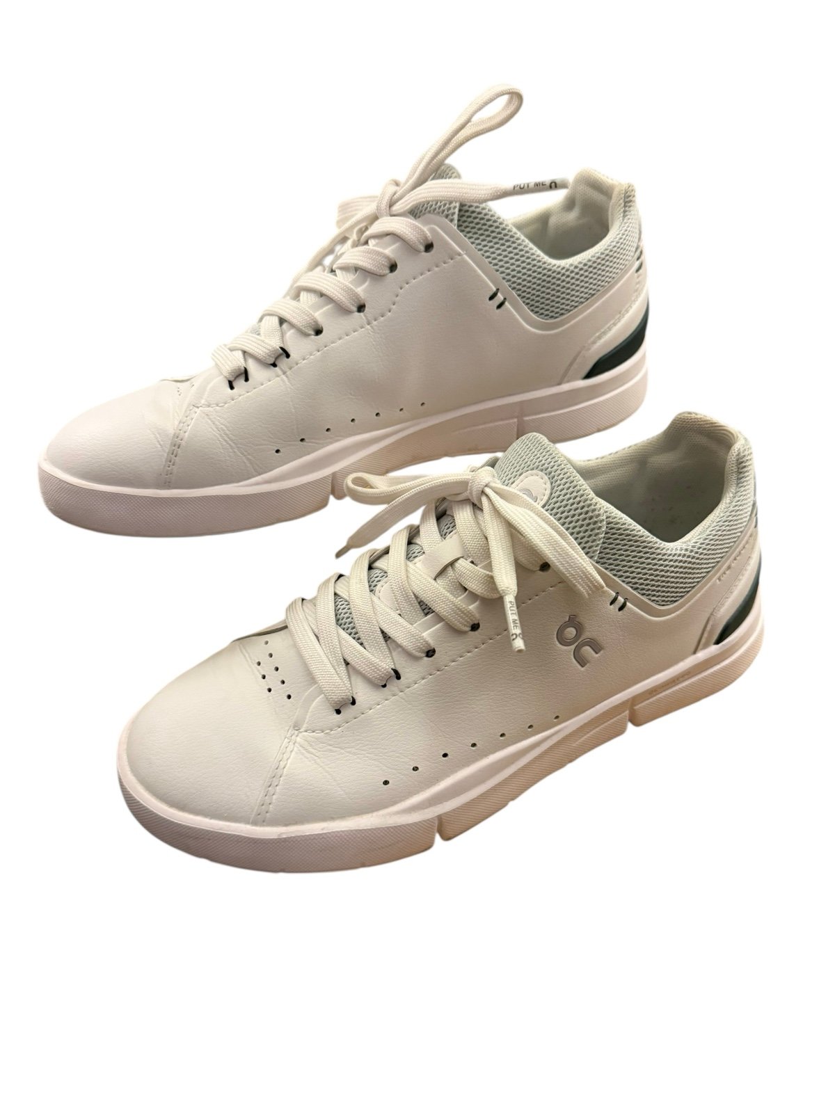 On Running The Roger Advantage Sneakers