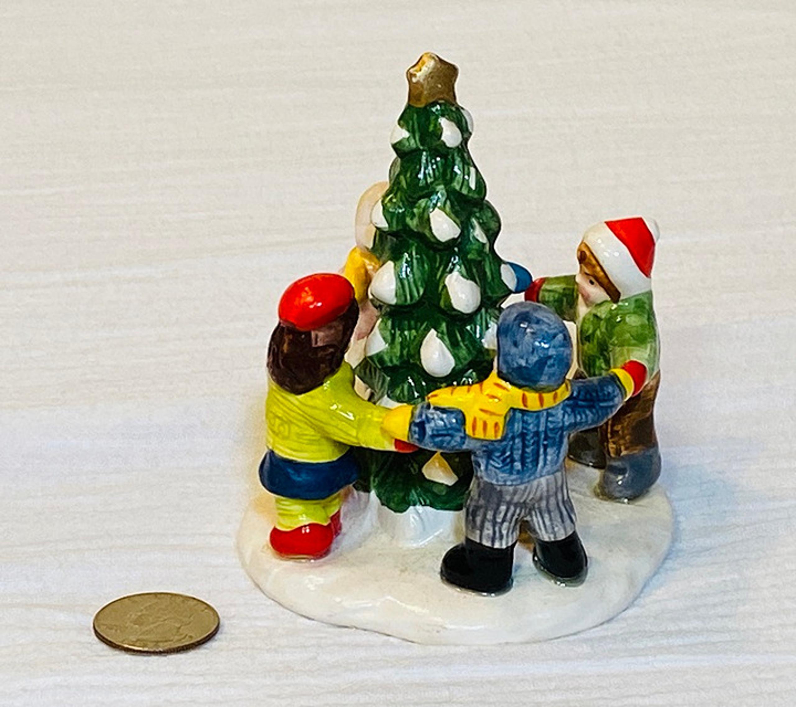 Department 56 Kids Around The Tree 4" Ceramic Christmas Holiday Decor
