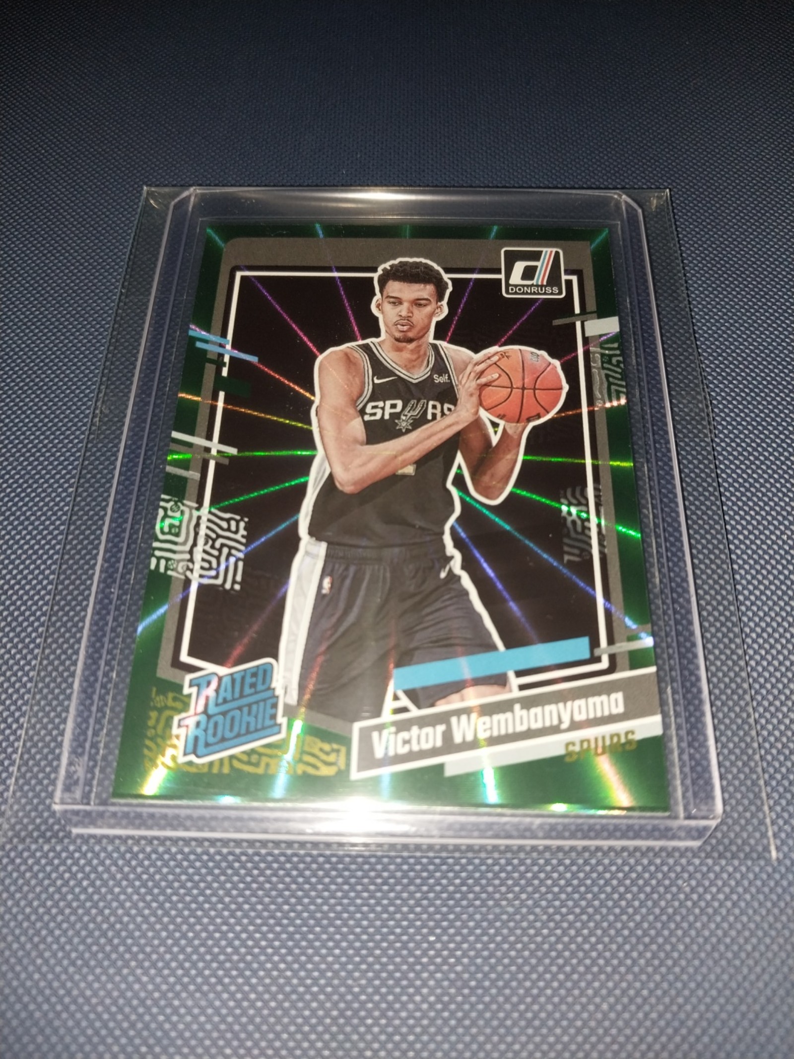 Victor Wembanyama 2023-24 Donruss Rated Rookie Holo Green Laser #220