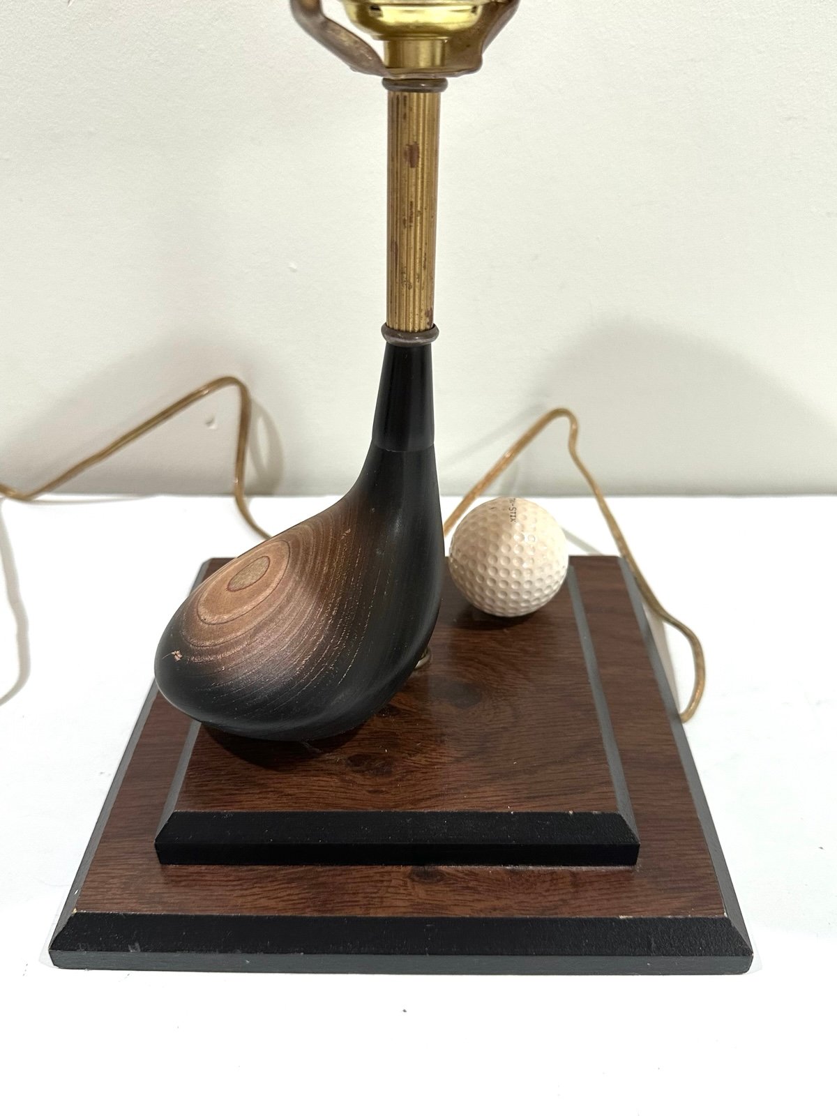 Vintage Wooden Golf Table Lamp with Shade 19” Tall Club Driver Ball 50s 60s Nice