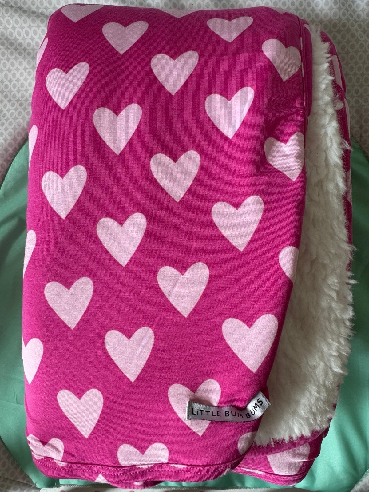 Little Bum Bums Bums & Roses Playing Heart to Get Plush Blanket 50x50 NWOT