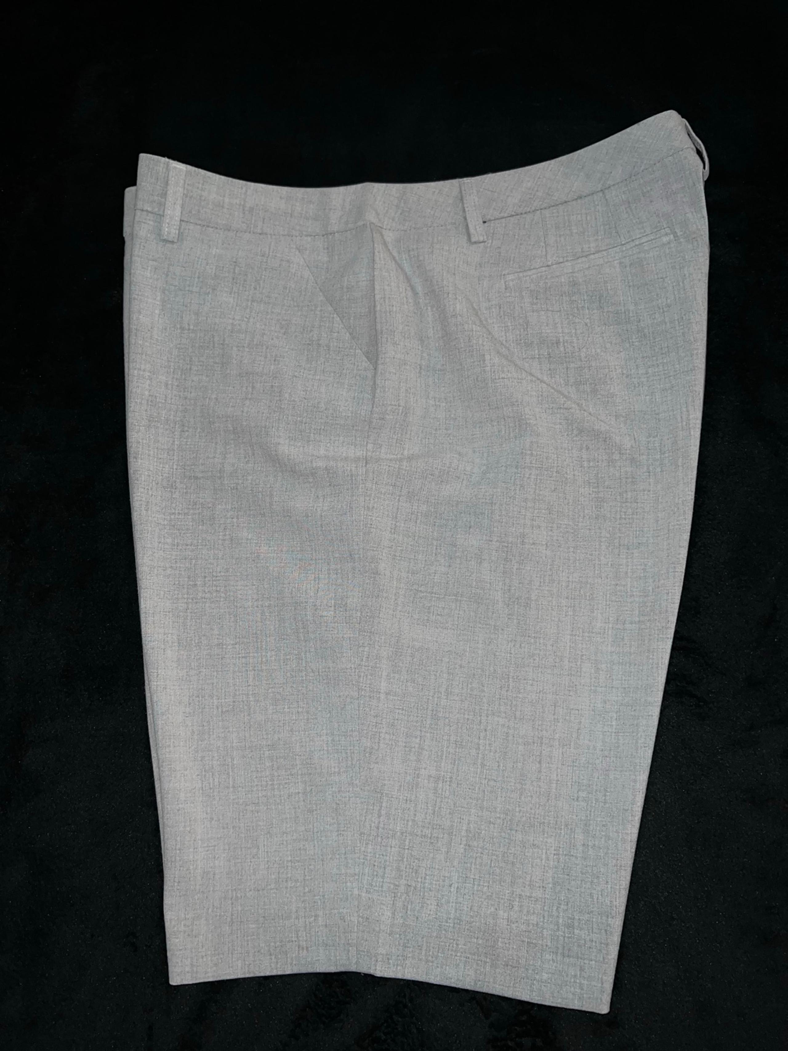 Gloria Vanderbilt Short Womens Size 18 Gray Bermuda Polyester Blend