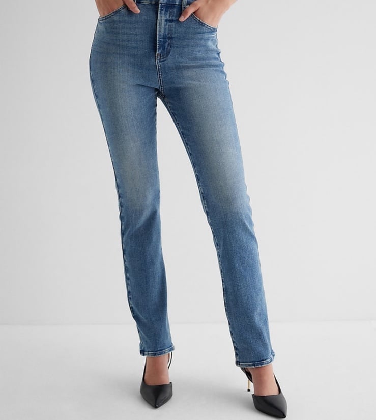 Express- Super High Waisted Medium Wash FlexX ‘90 Slim Jeans/ Size: Medium