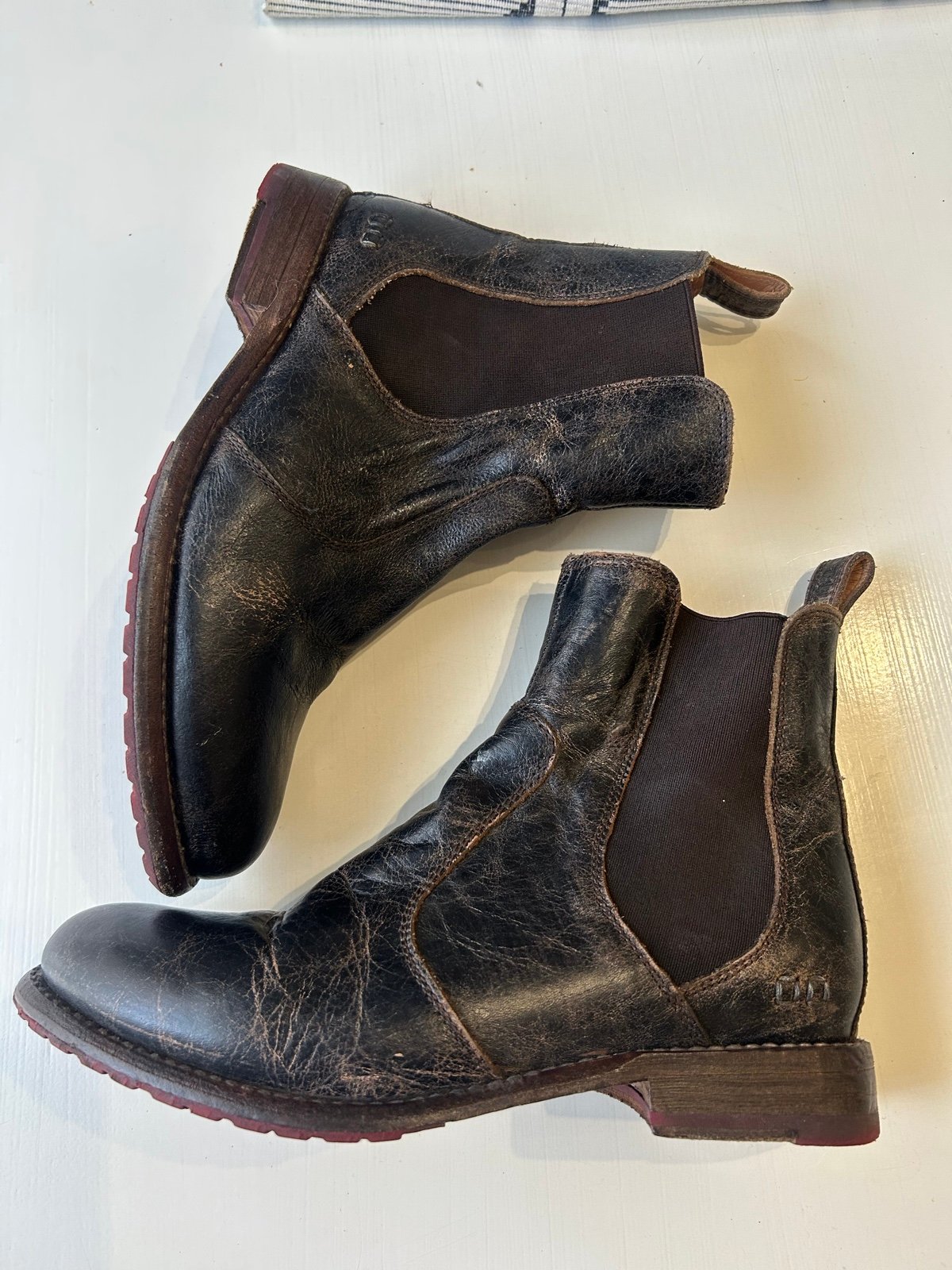 295 Bed Stu Nandi Women's size 8.5 Leather Chelsea Leather Boots Ankle Shoes