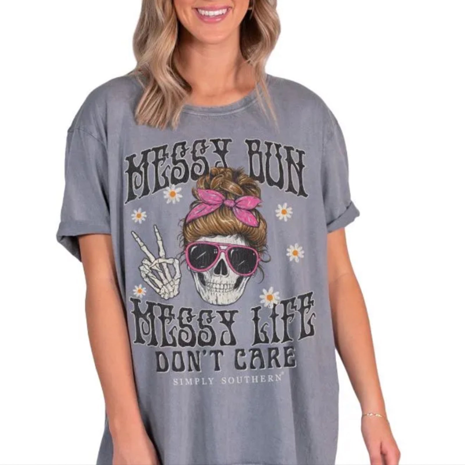 ✨SIMPLY SOUTHERN MESSY BUN MESSY LIFE DON’T CARE LOGO OVERSIZED TEE✨