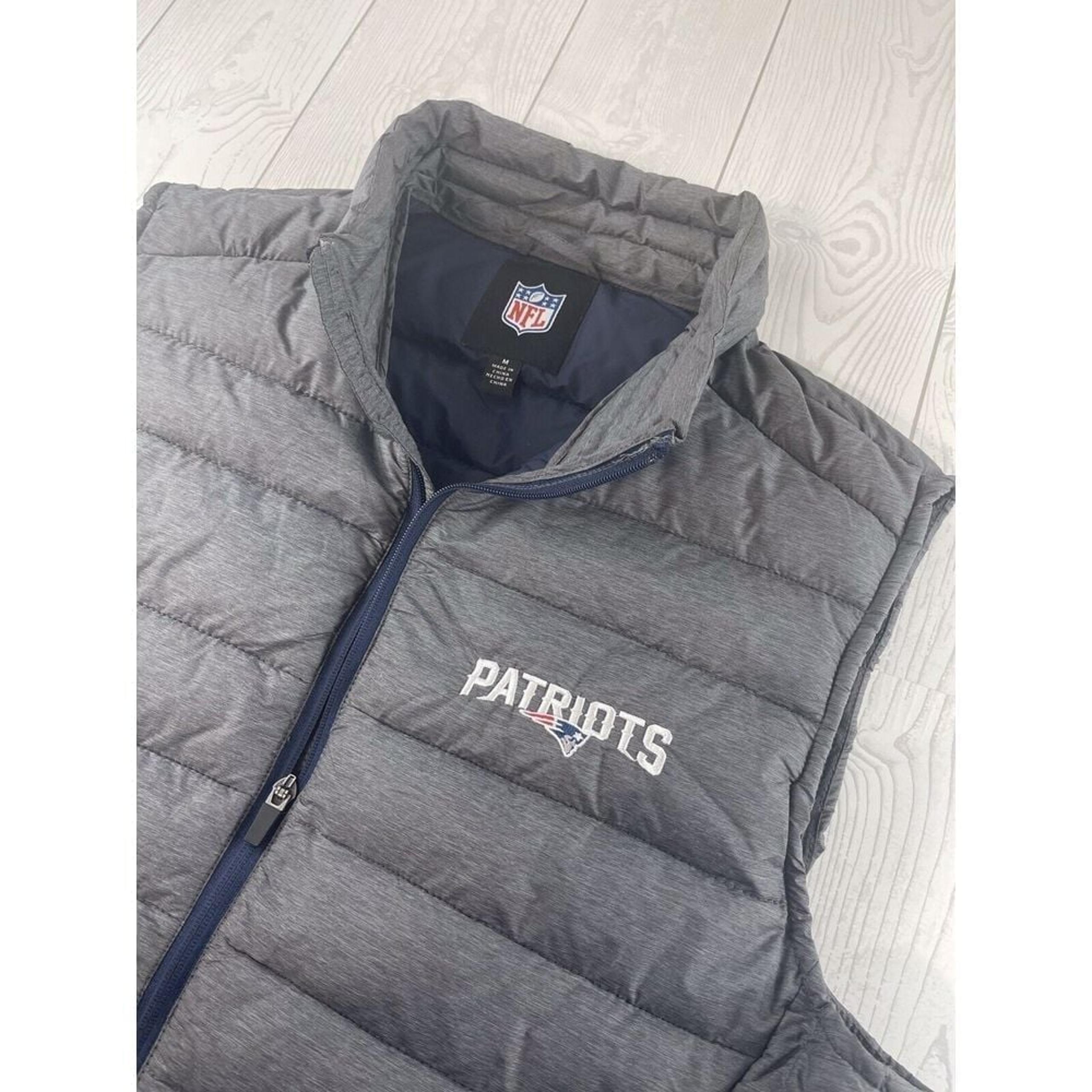 New England Patriots Puffer Vest Mens Gray Full Zip Pockets Sleeveless NFL Golf