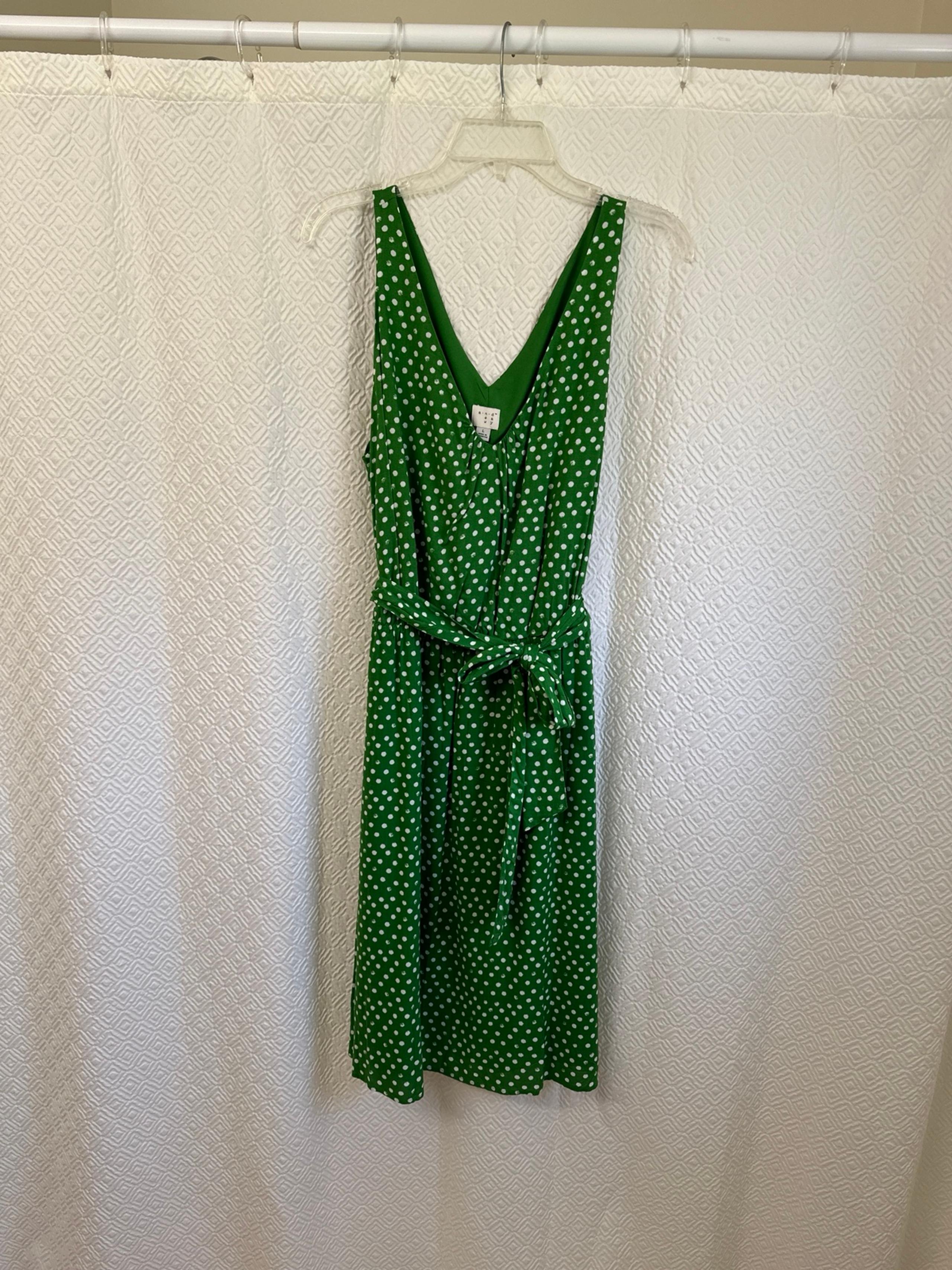 Women’s Dress Green Polka Dots