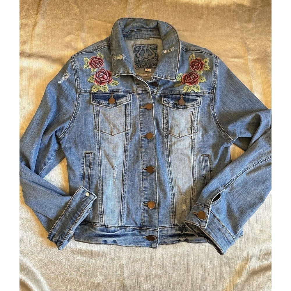 ODYN Women's Denim Jean Jacket Floral Roses Embroidery Size L Fall Trendy