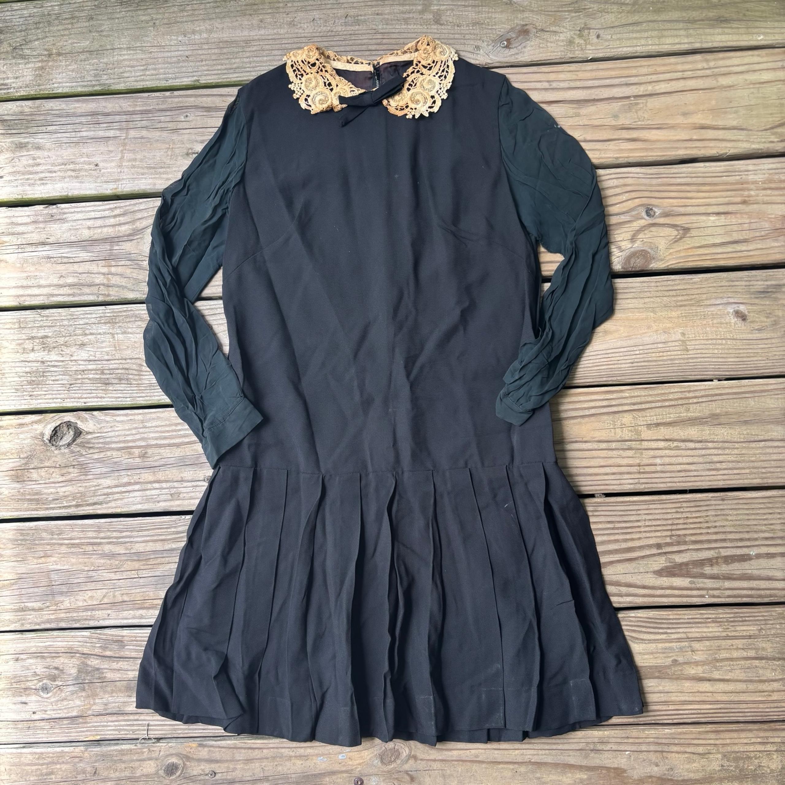 VTG 1960s Black Dress with Sheer Sleeves, Bow and Lace Collar