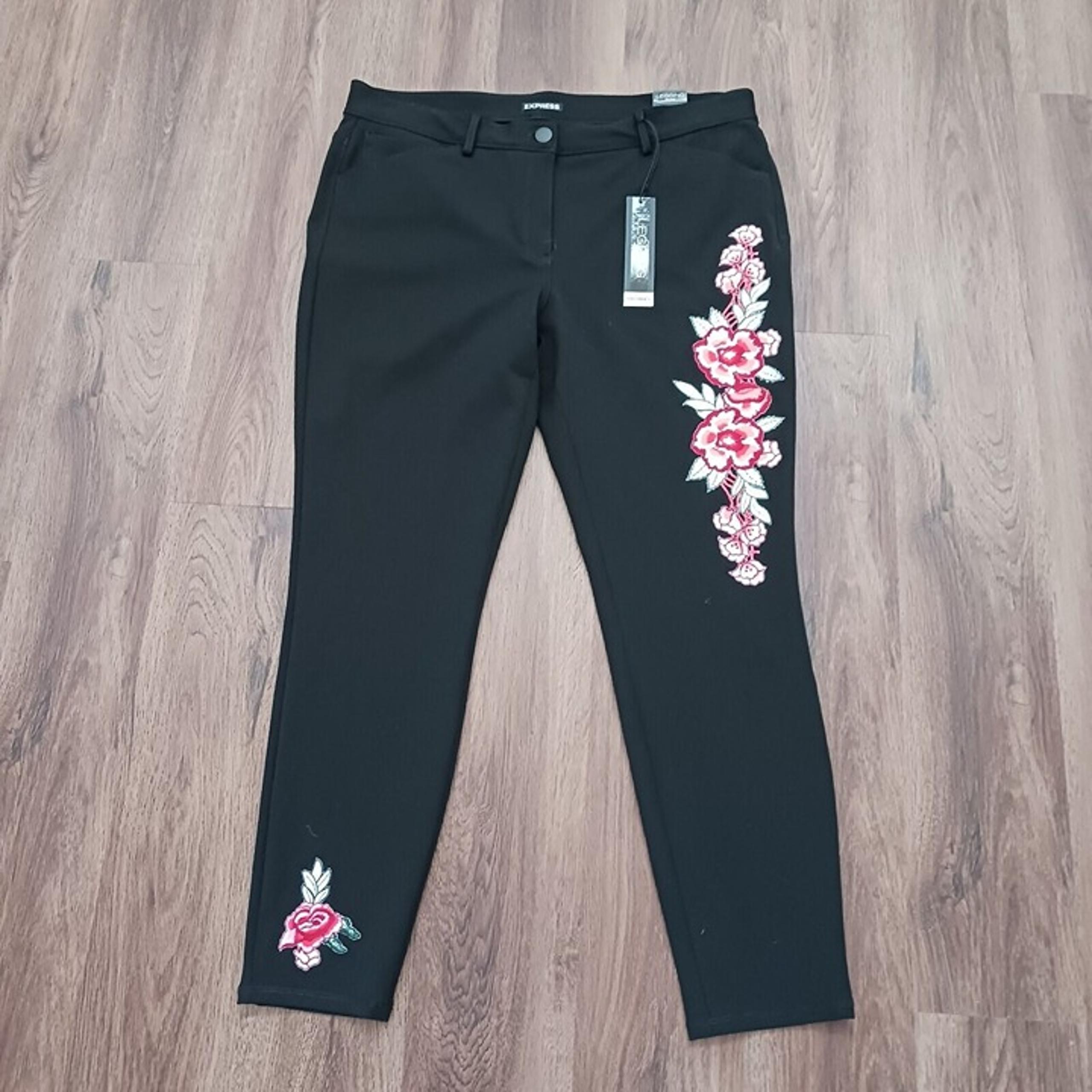 Express Black Leggings Flower Patch Pants Mid Rise Size 14R Stretch New