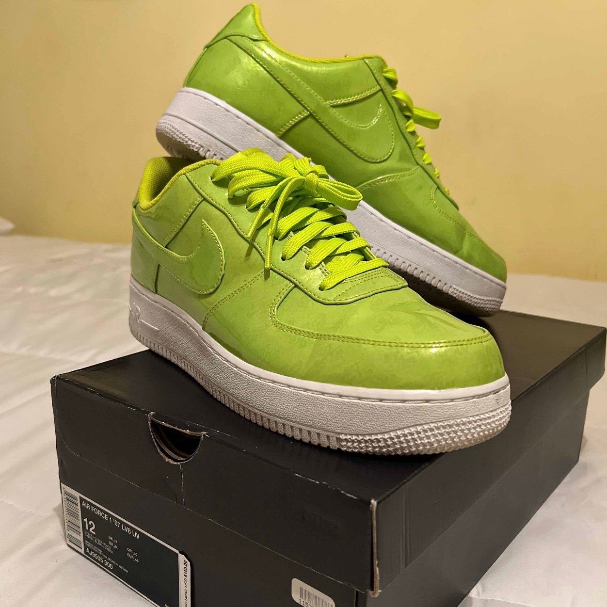 Nike Air Force 1 LV8 UV
