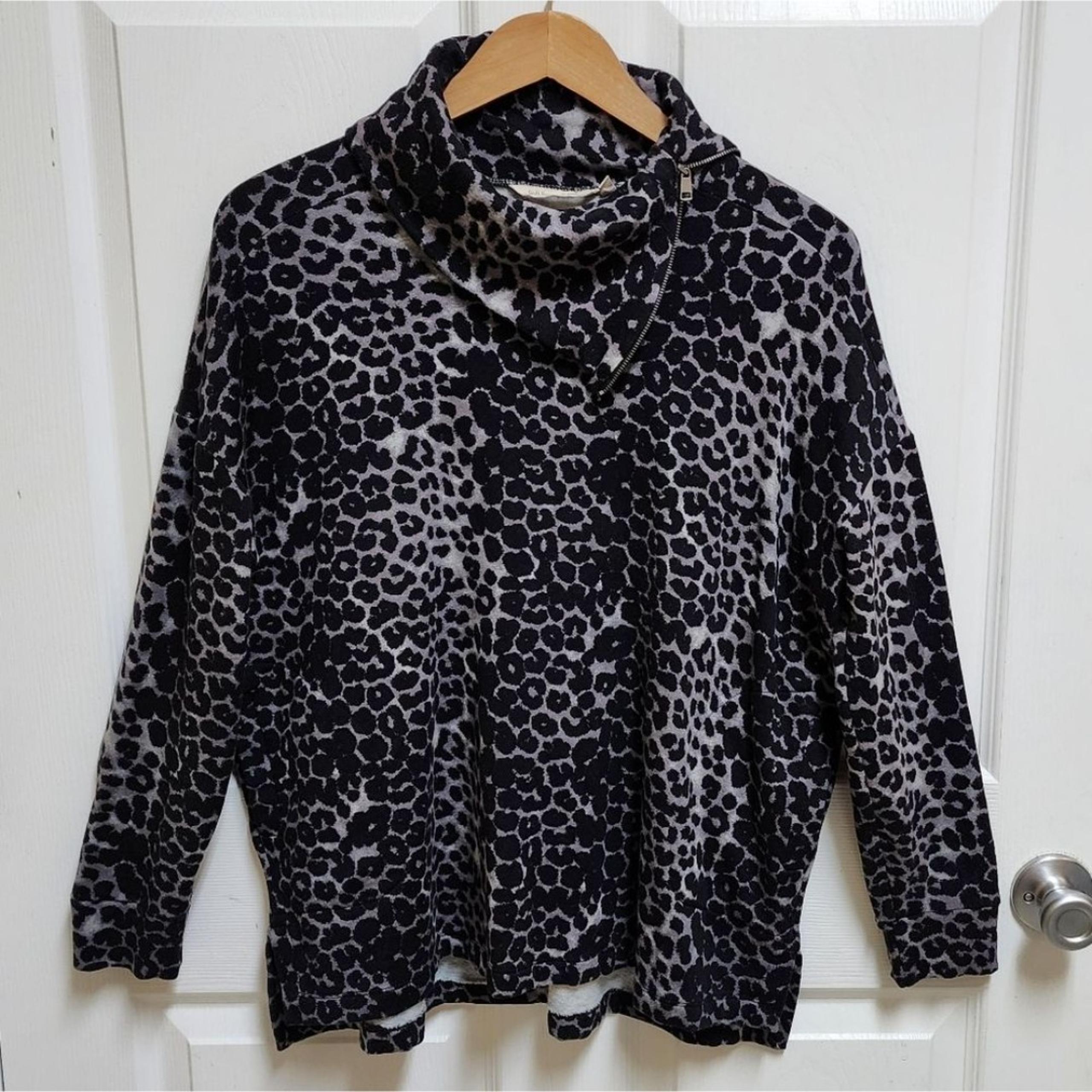 Soft Surroundings Felina Sweater M Black Leopard Print Tunic Top Boho Turtleneck