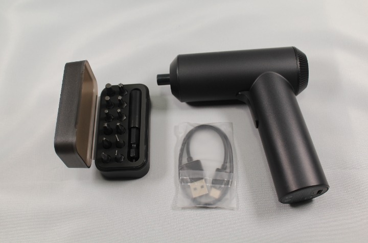 Cordless Rechargeable Screwdriver 3.6V 2000mAh for home