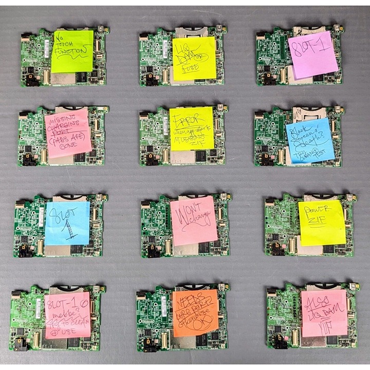 12x AUTHENTIC Nintendo DSi Motherboards TWL-CPU-01 + TWL-CPU-10 FOR PARTS
