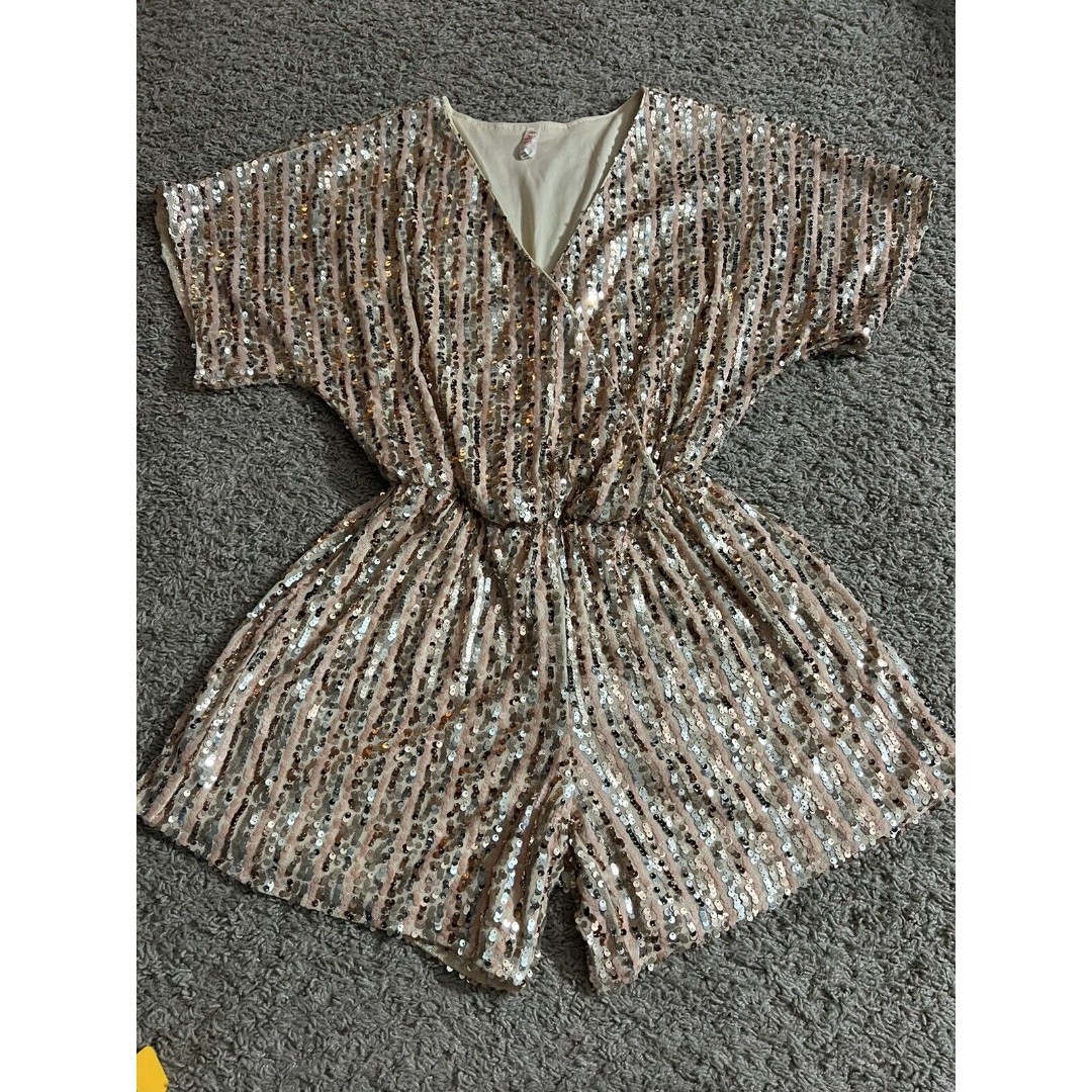 NWOT Anthropologie Raga Sariah Sequined Romper size Small MSRP: shops $160