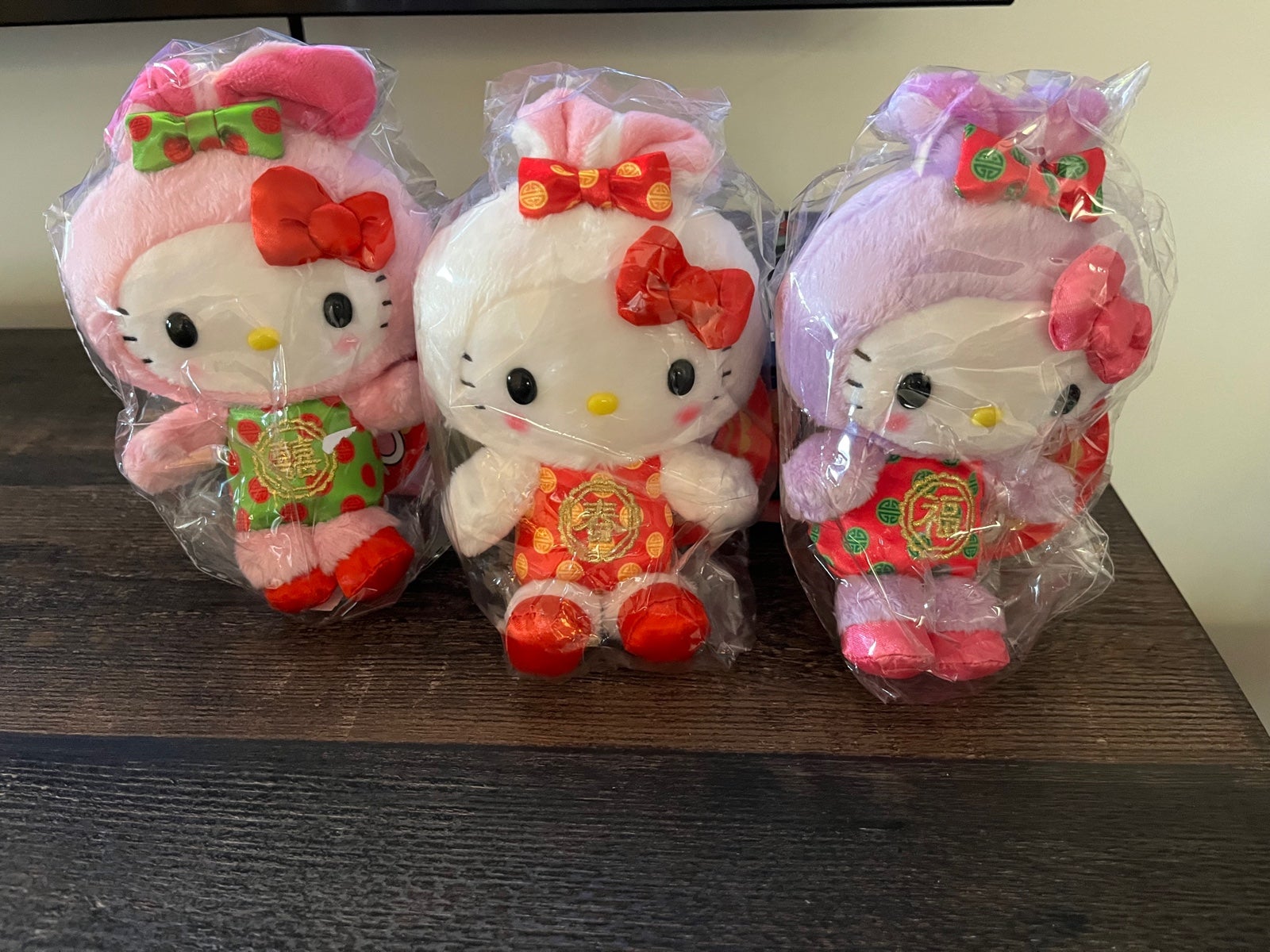 Brand new set of 3 Hello Kitty Year iD the rabbit 2023 Black Friday Sale