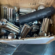 Lock n key lug nuts