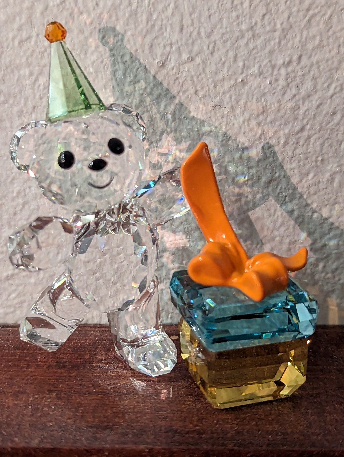 Swarovski figurines Kris Bear Birthday Mint