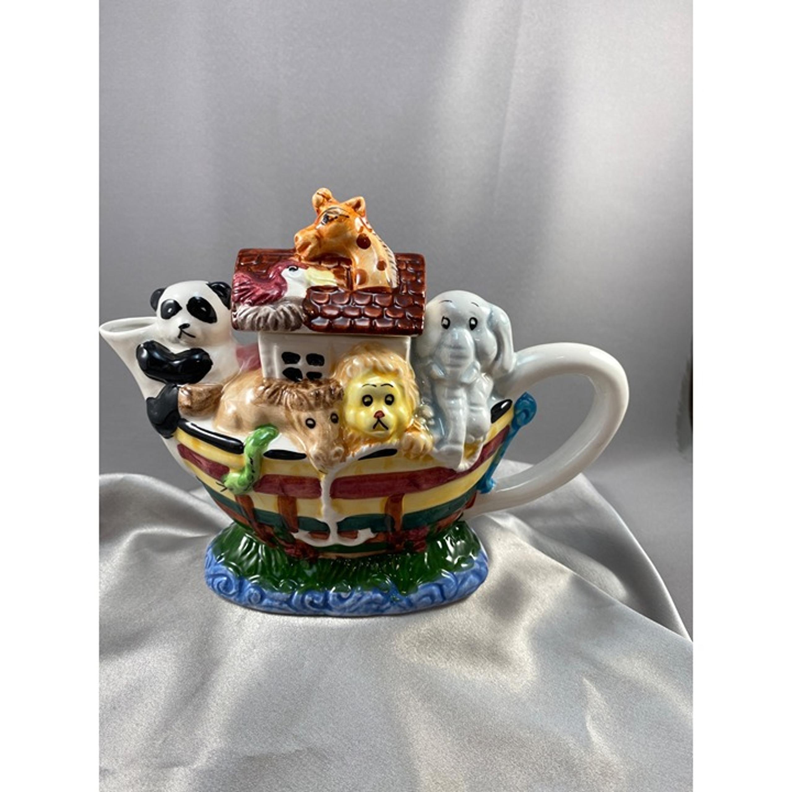 Vintage Noahs Ark Ceramic Teapot Colorful Animal Figures Giraffe Panda Elephant