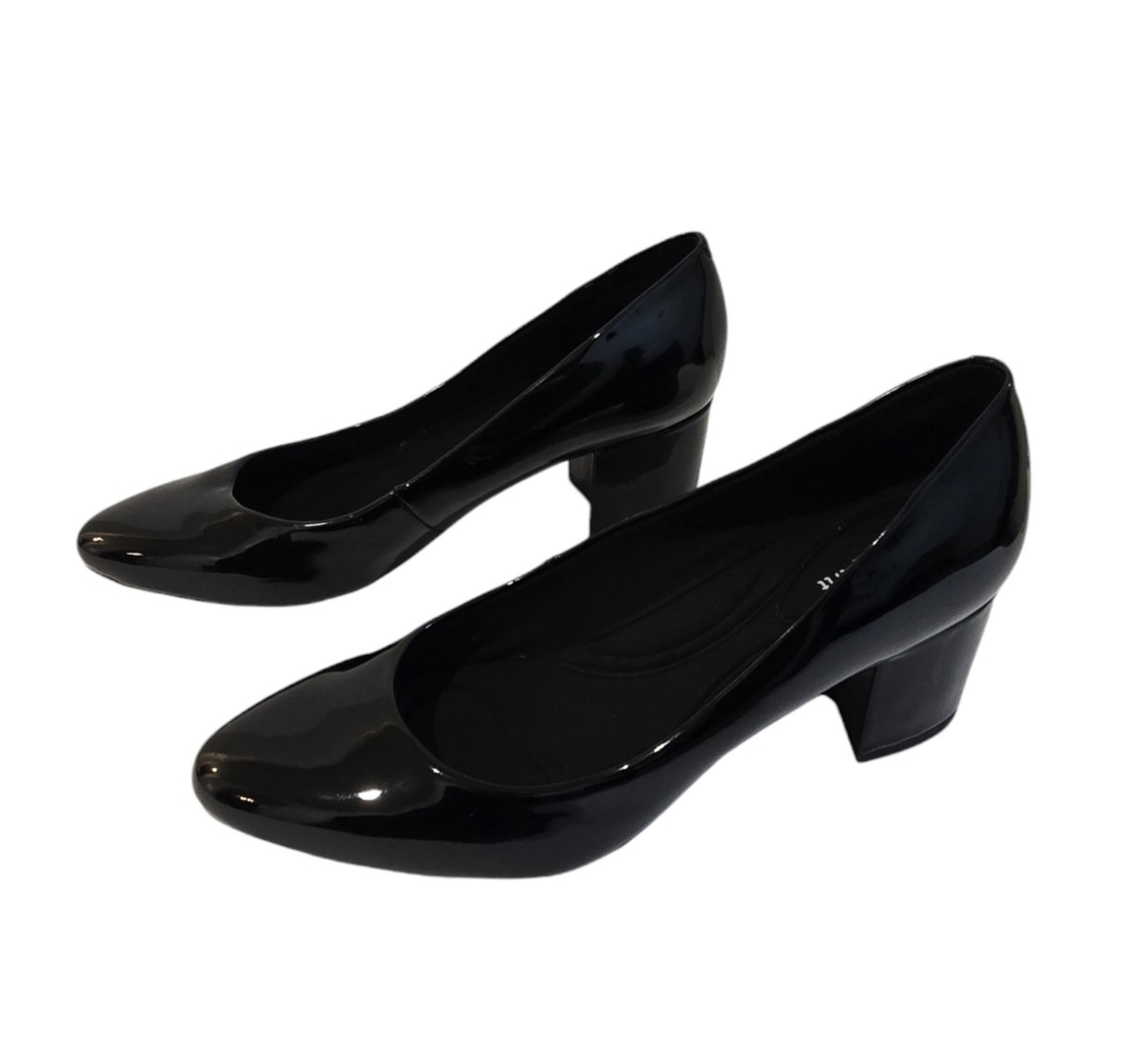 Easy Spirit Patent Leather Black Pumps 8 M