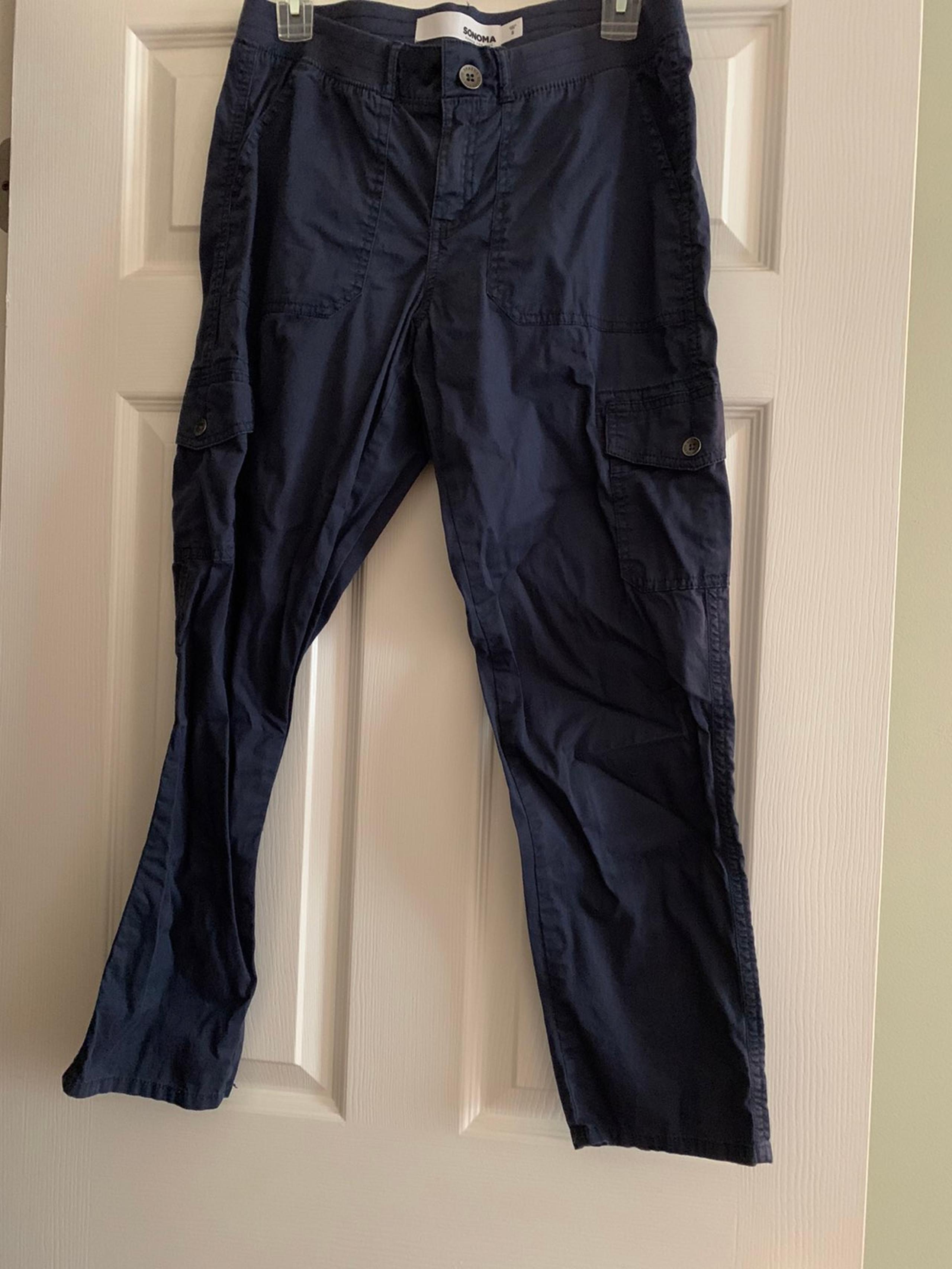 Womens size 8 capris