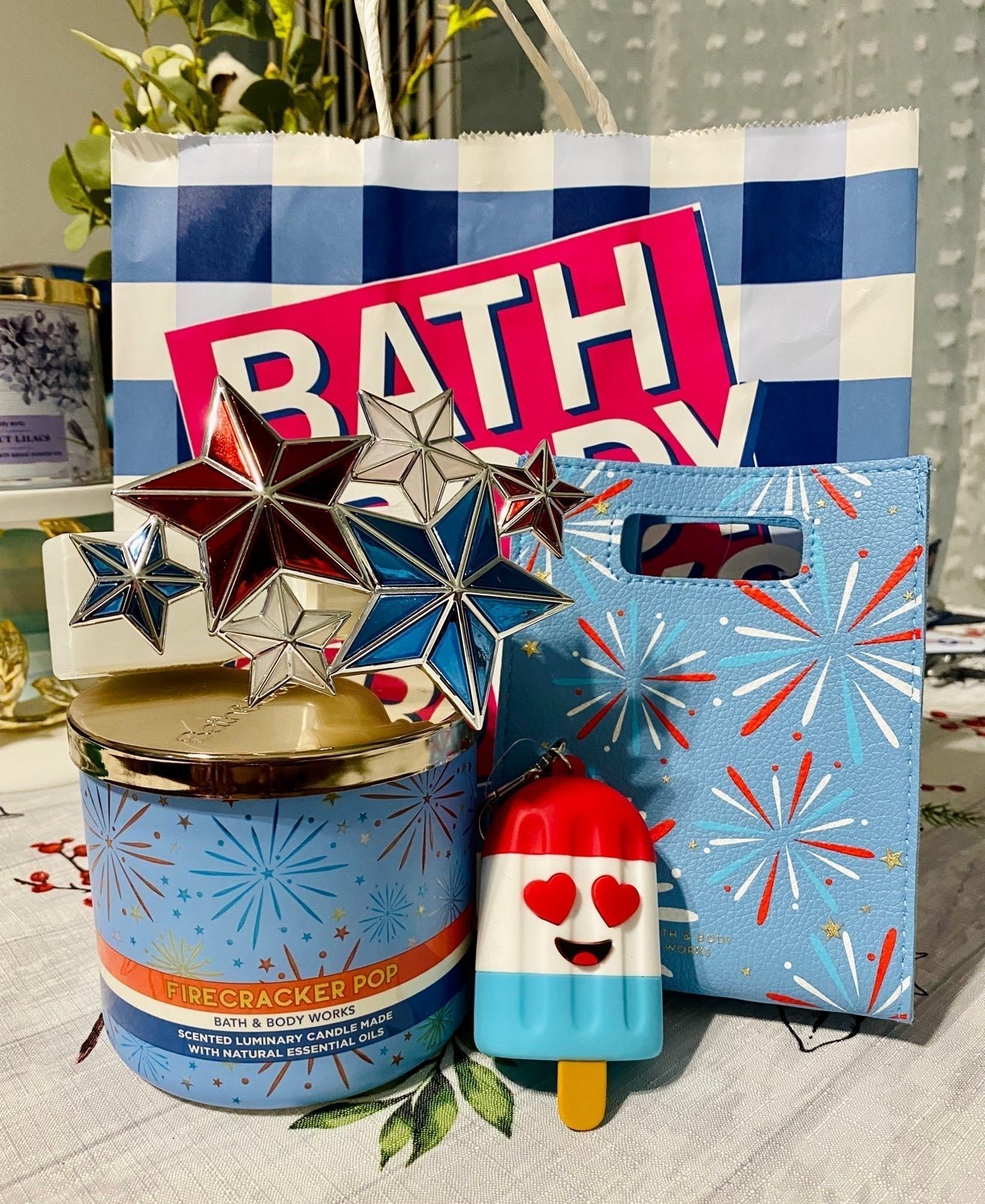 Bath&body works July 4th bundle