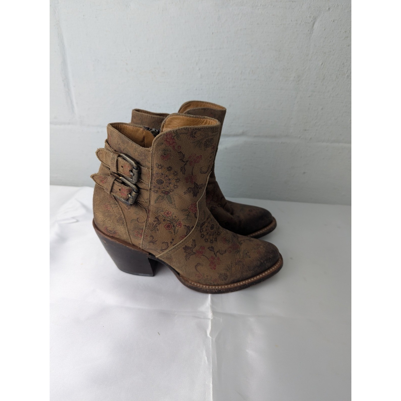 Lucchese CATALINA Floral Printed Leather Side Zip Round Toe Western Booties 6