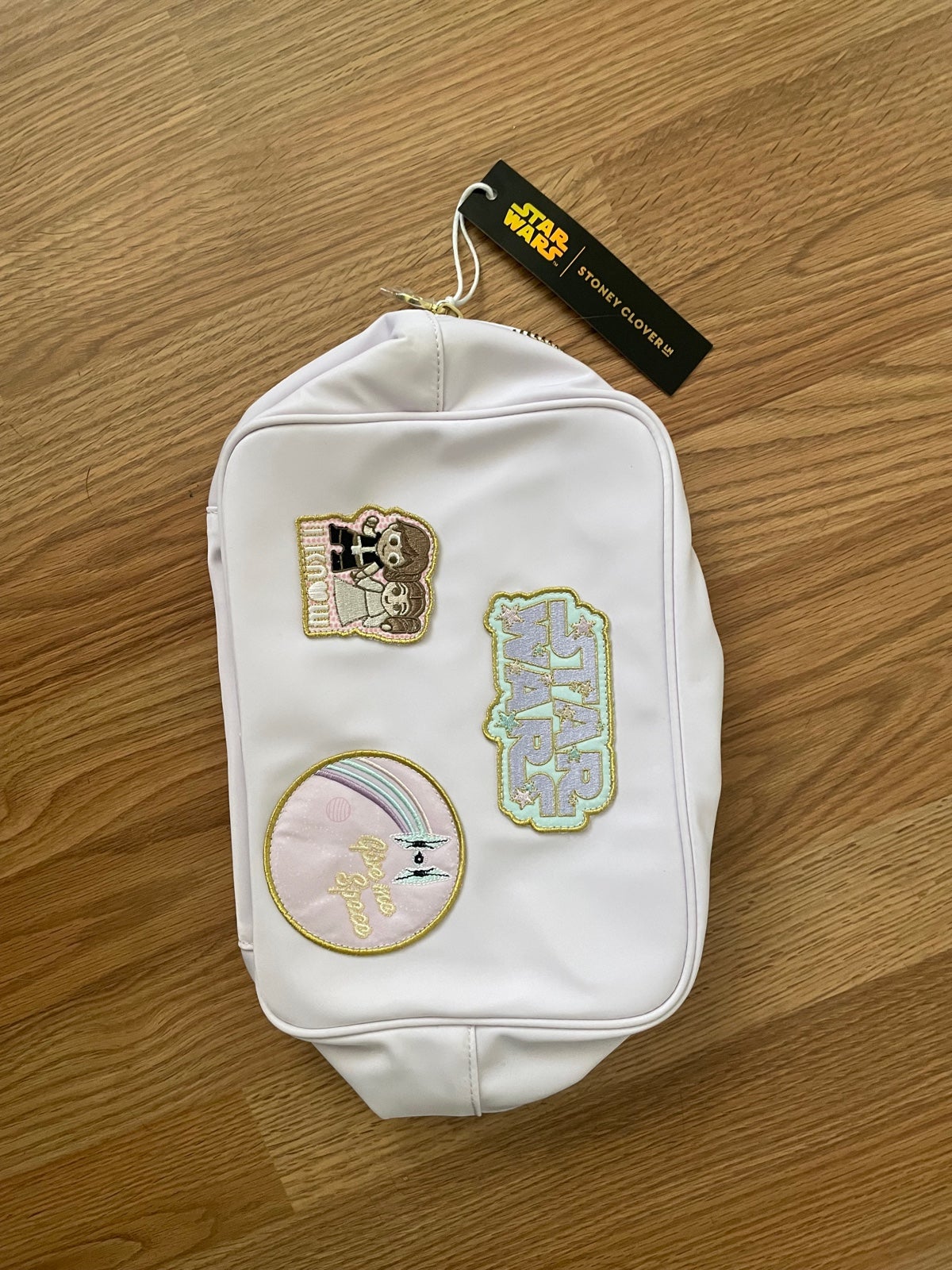 Stoney clover pouch