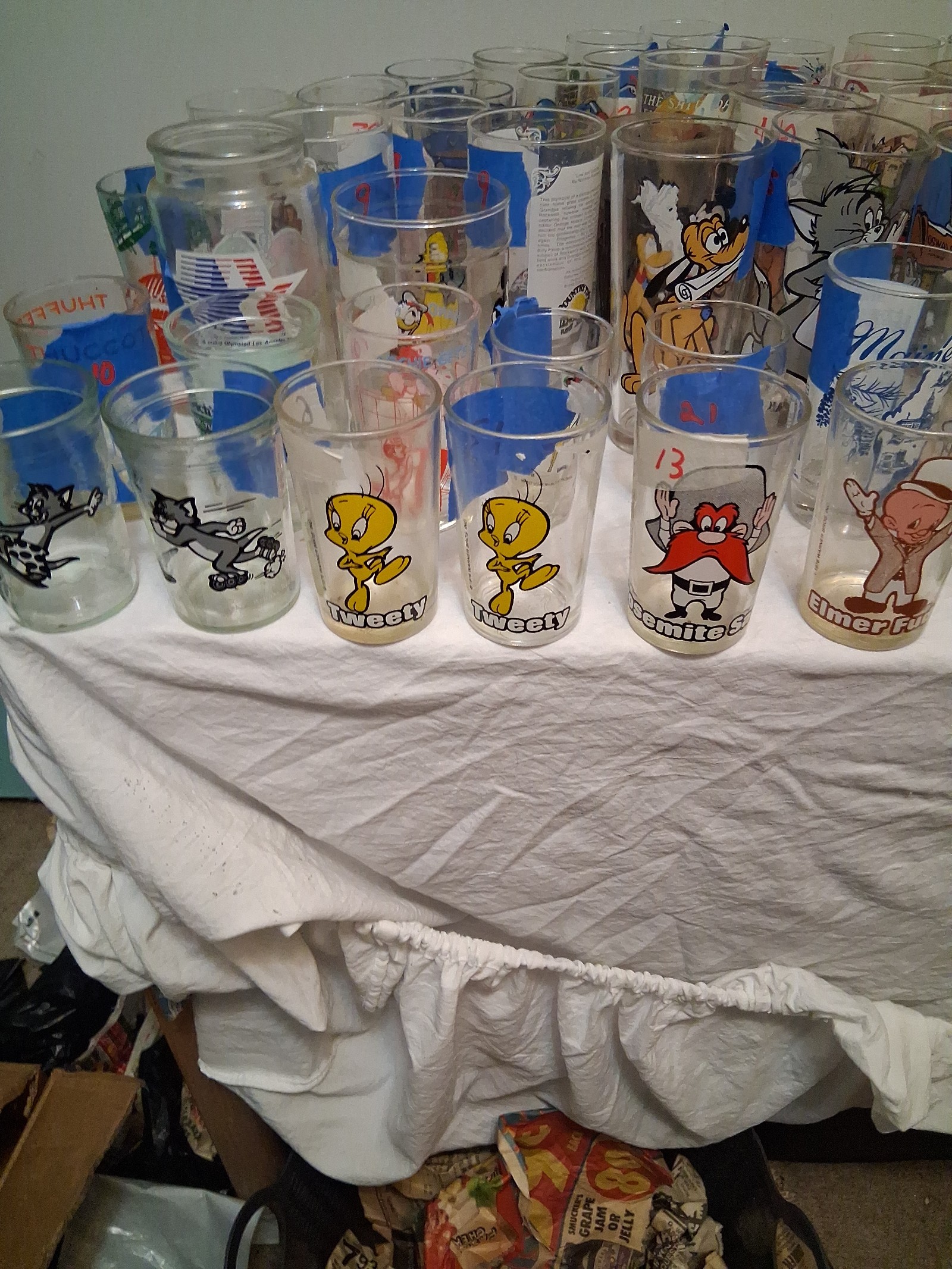 Lot of 14 vintage rare collectors glases