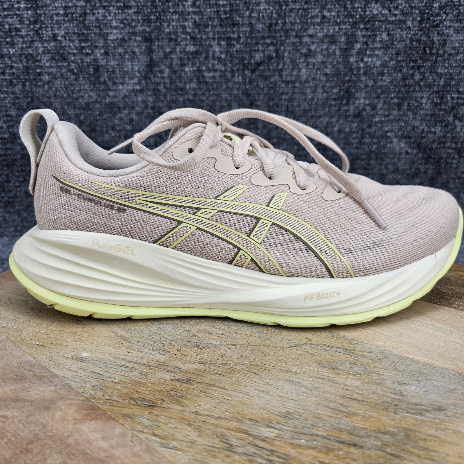 ASICS Gel-Cumulus 27 Womens Size 10 Pink Athletic Running Shoes 1012B772