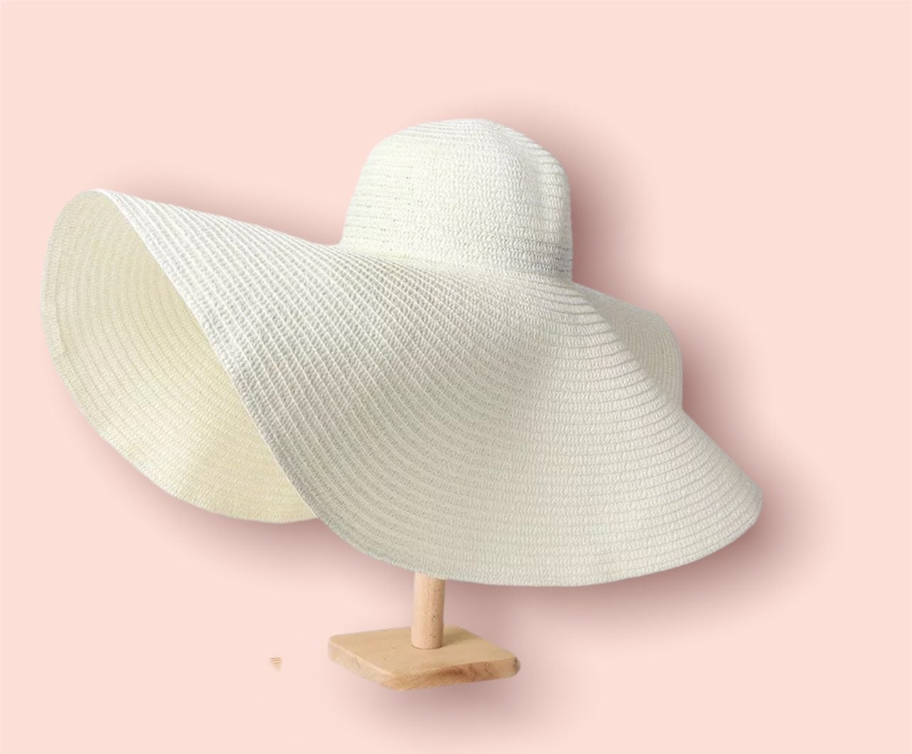 Oversized Straw Sun Hat • This hat prevents premature aging • Foldable straw bea