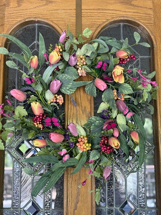 22 inch Spring Summer Wreath Tulip Wreath for Front Door with Purple Tassels