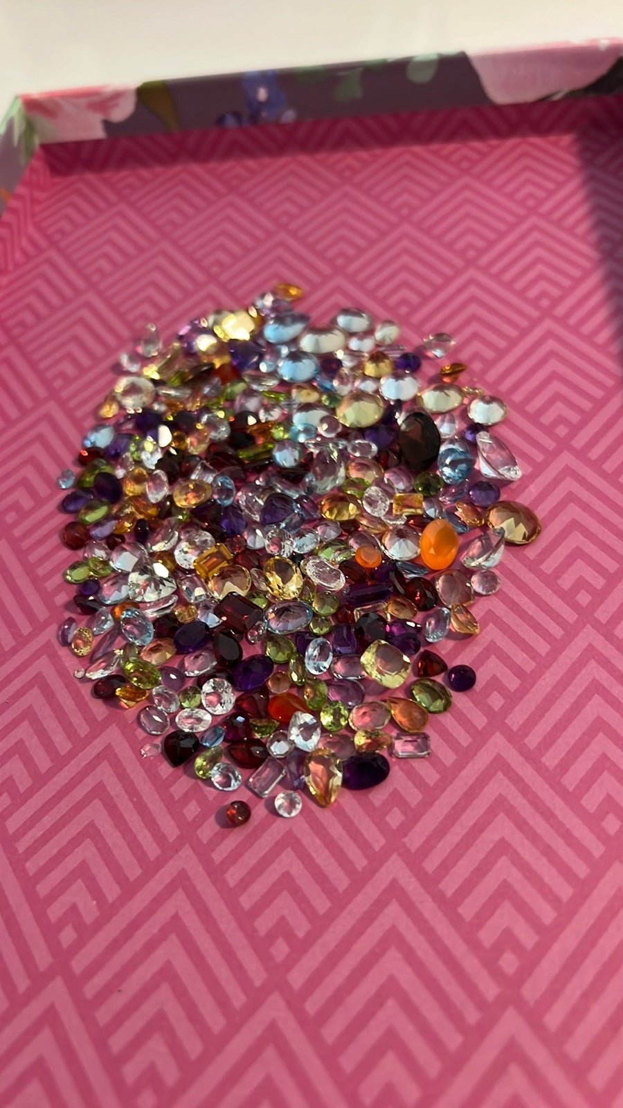 250 caret parcel of semi precious gemstones