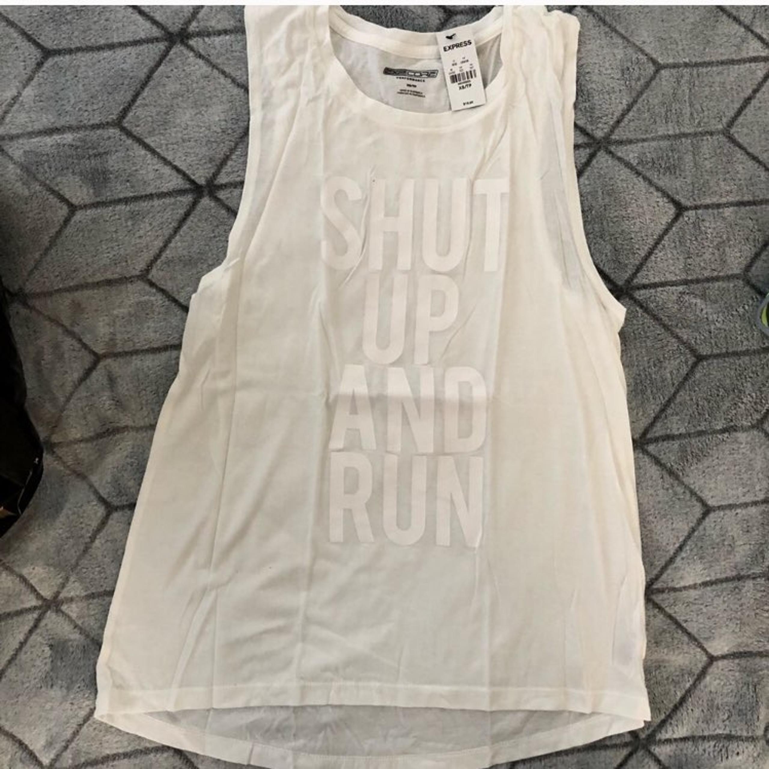 workout tank top