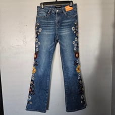 Ashley Mason NWT Women's 7 28 High Rise Bootcut Jeans Embroidered Floral Denim