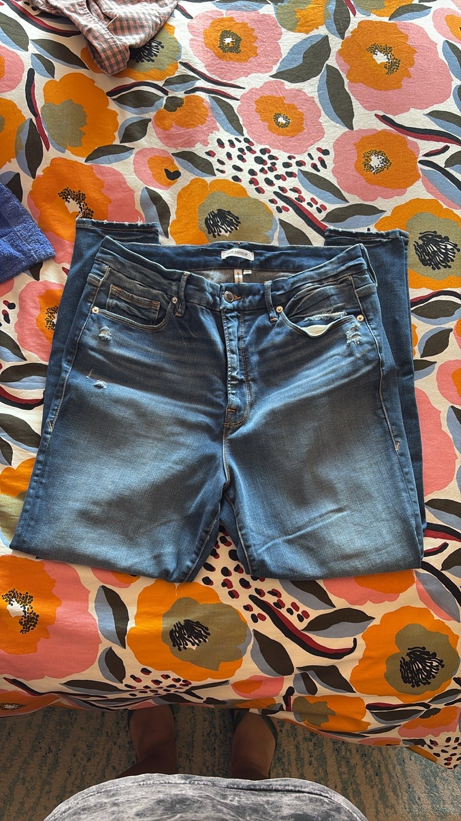 Good American Good Leg Crop Jeans size 16