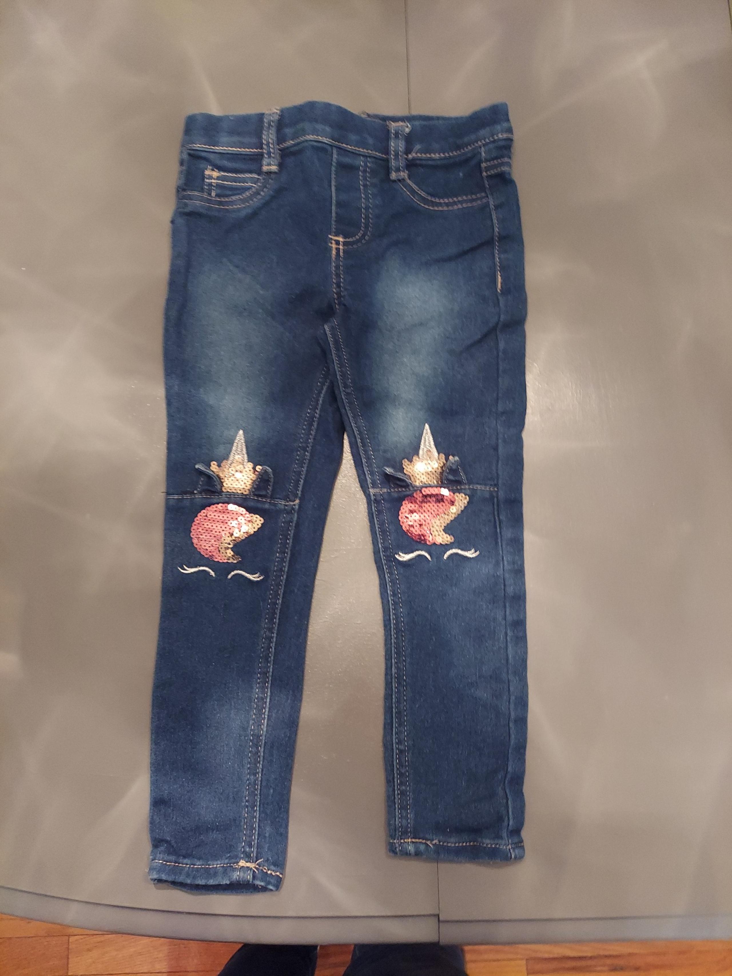 Girl's jeggings. Size 4T