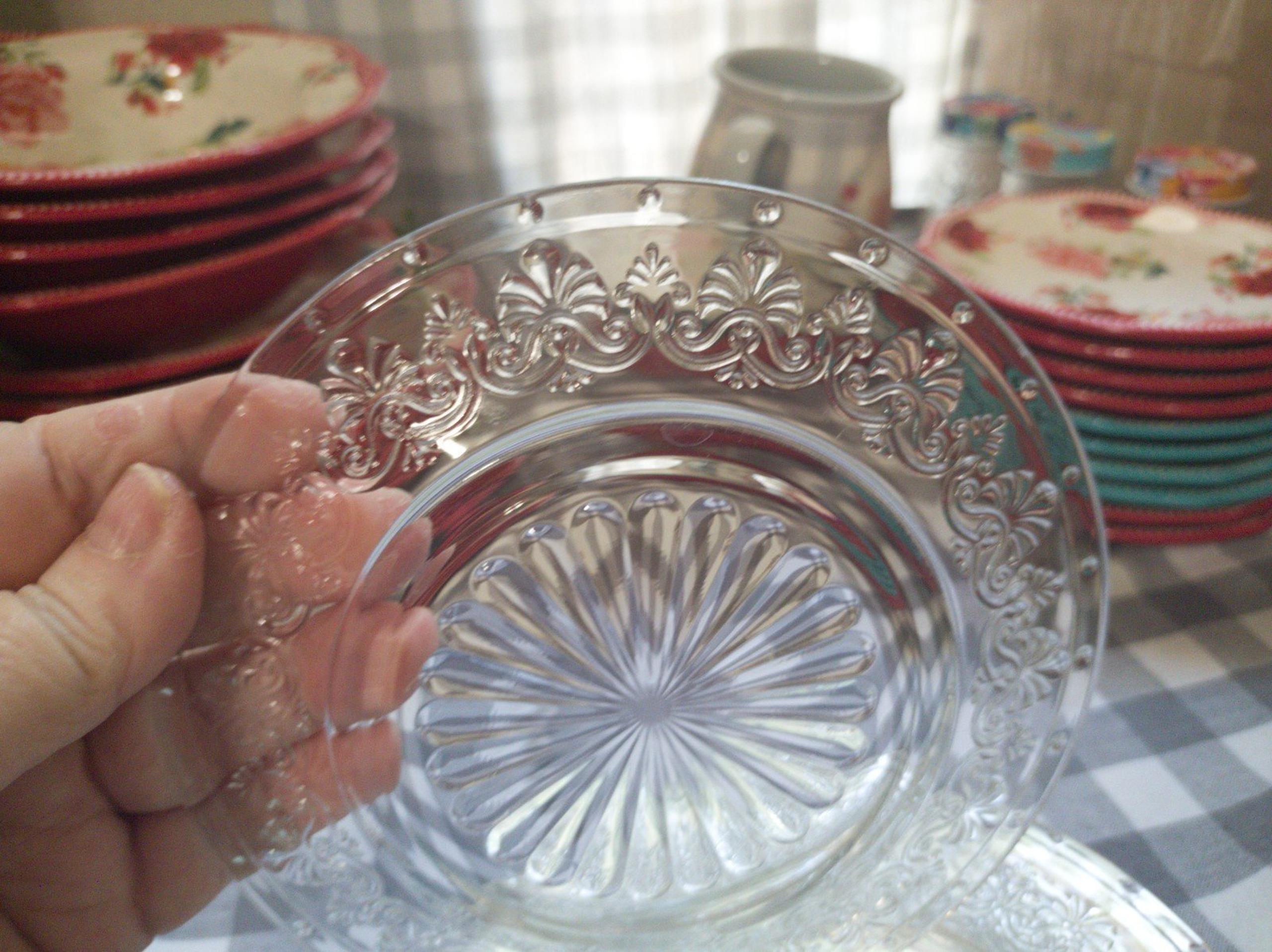 Pioneer Woman Embossed Glass Cassie Set of 6 Appetizer Plates
