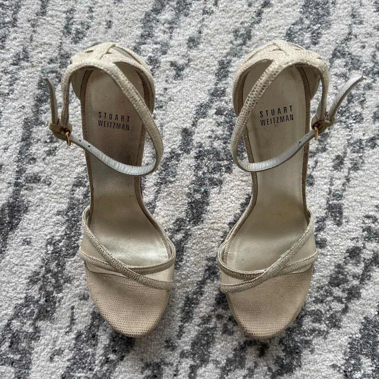 NWOT Stuart Weitzman Heels