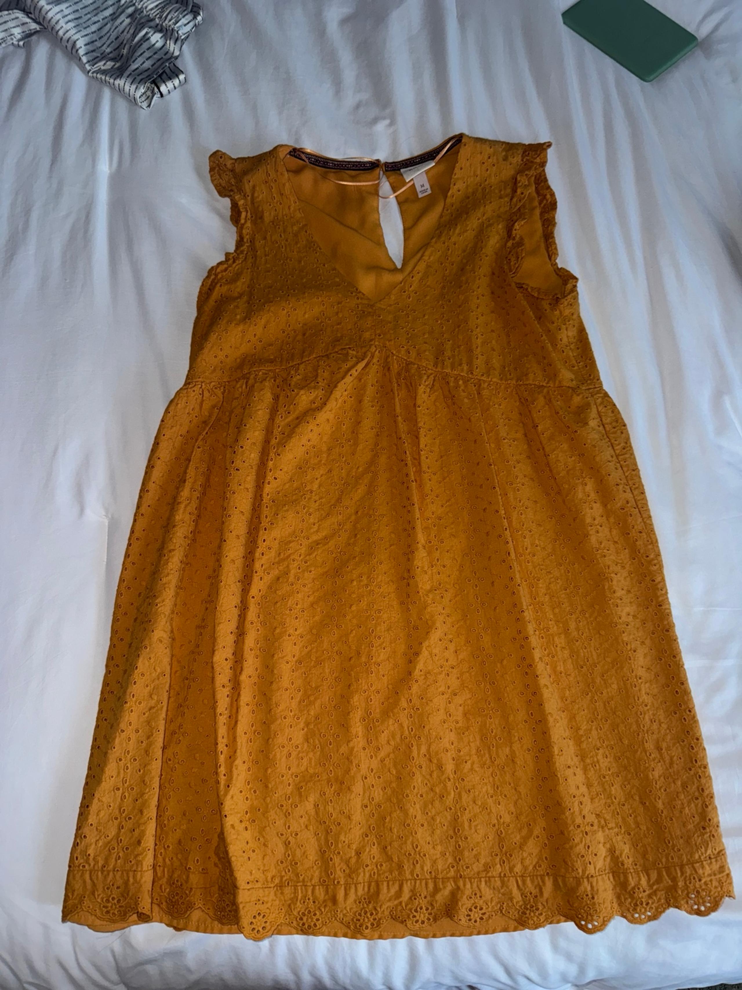 Women’s summer V-neck dress