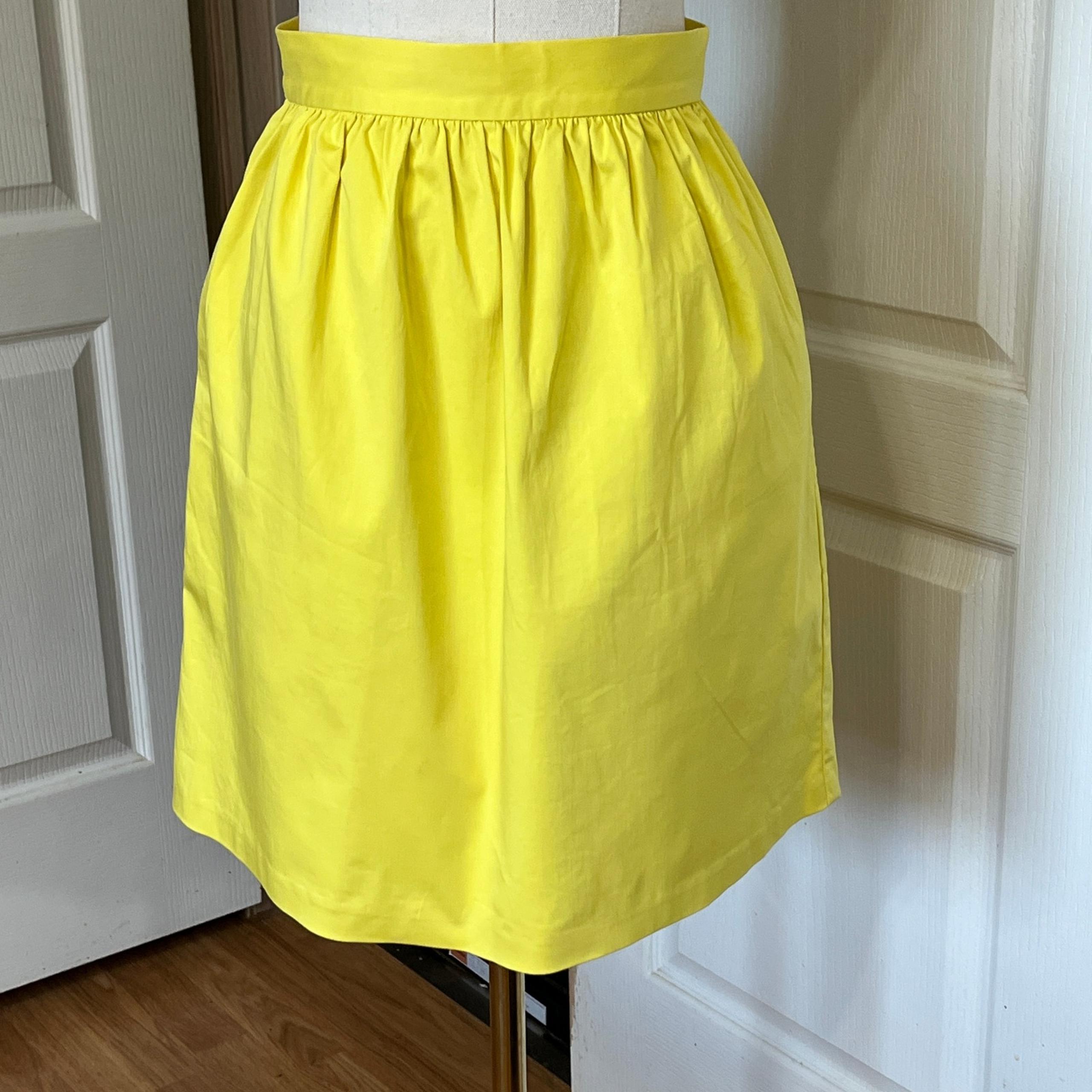 Alice + Olivia Yellow A-Line Mini Skirt Cotton Stretch Pockets Back Zipper 2
