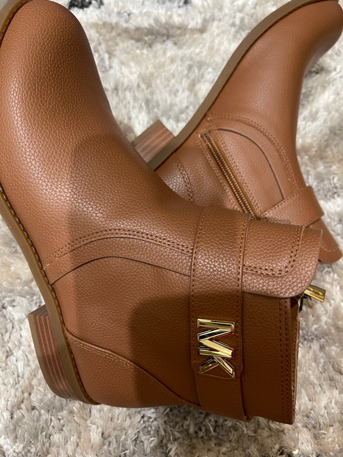 Michael Kors Jilly Women's Flat Bootie Ankle Mid Top Boot Saddle Brown Size 8