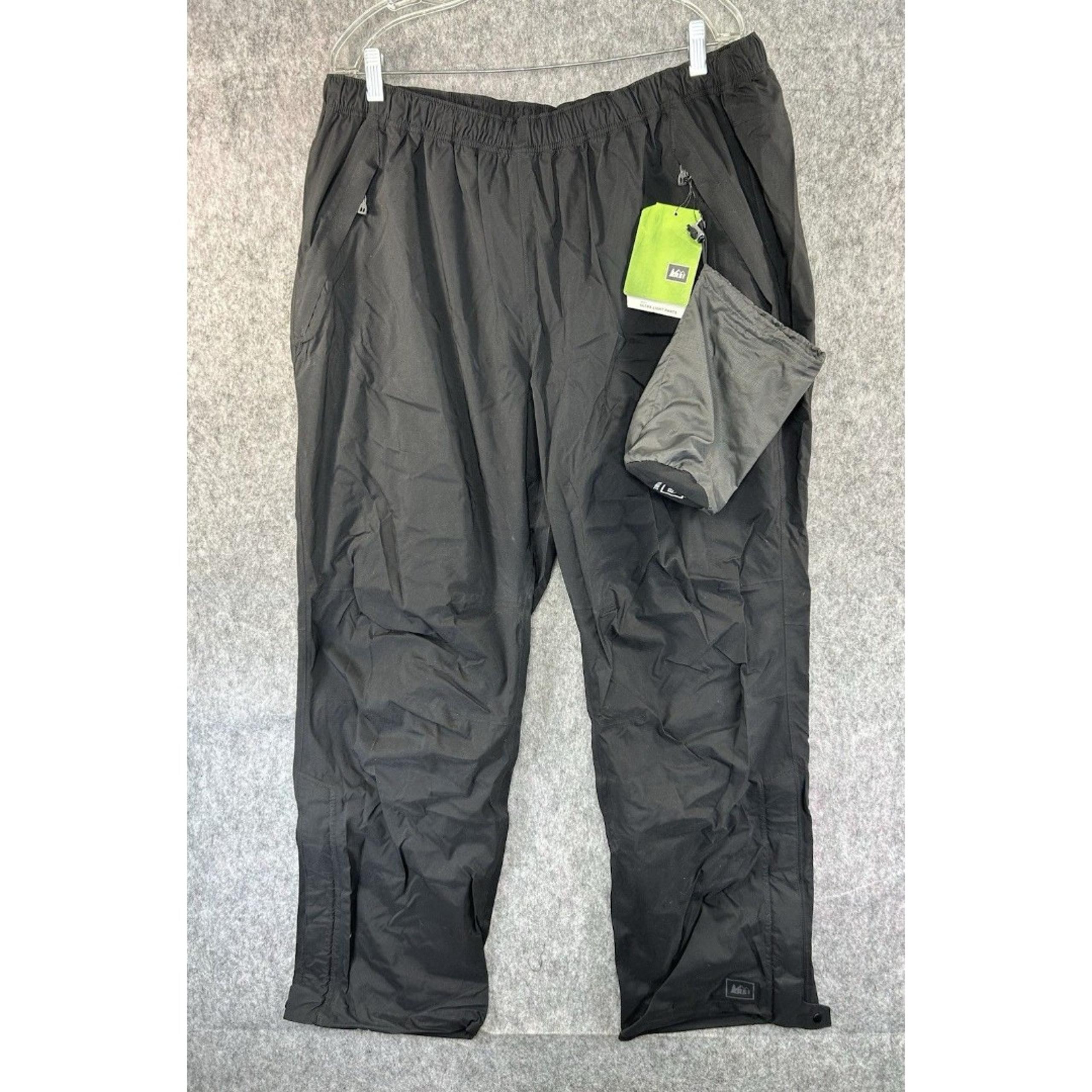 REI Men’s Hiking Pants Lightweight Black Size 2XL Inseam 32” NWT Packable