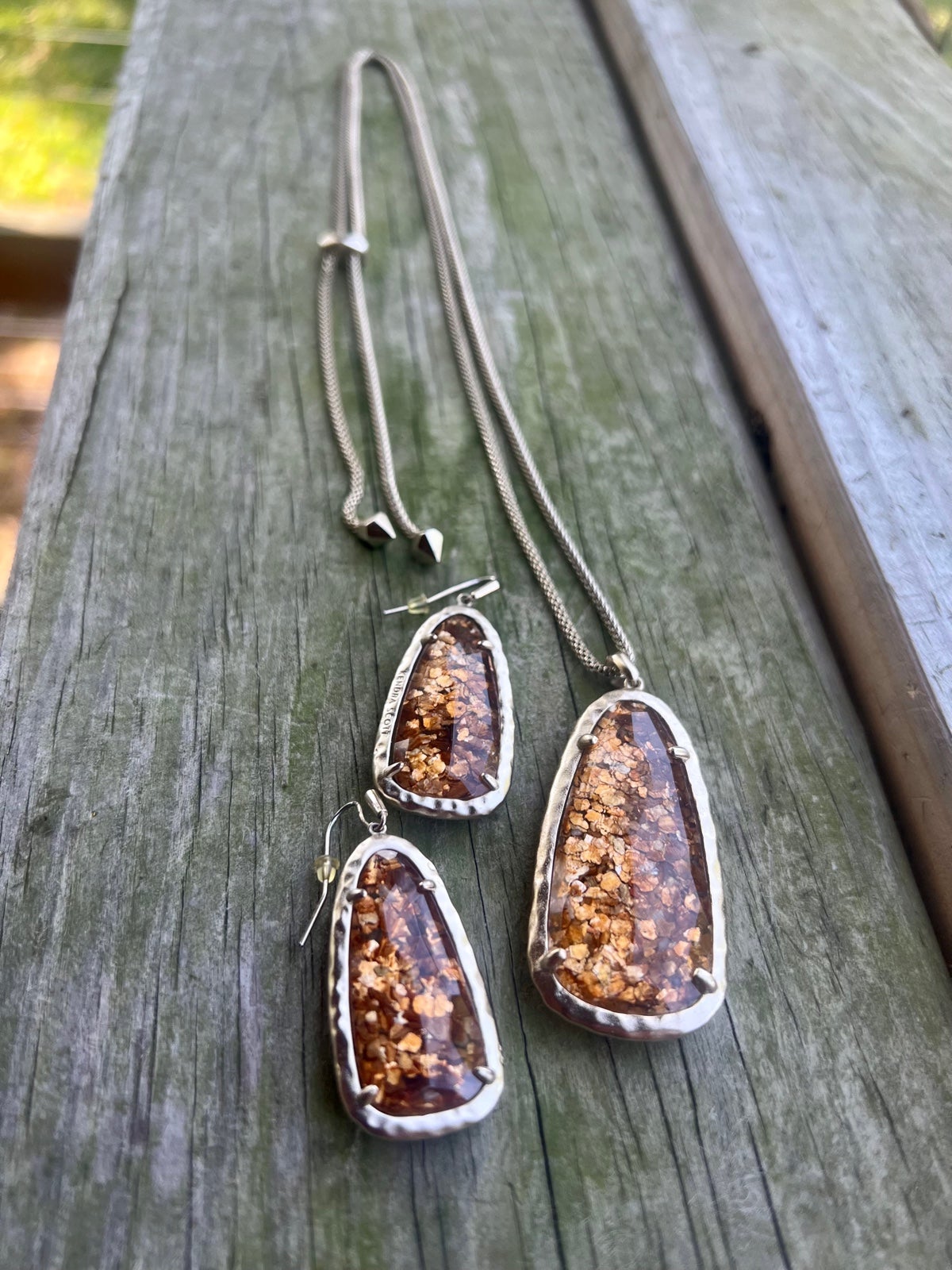 Kendra Scott vintage Gold mica set