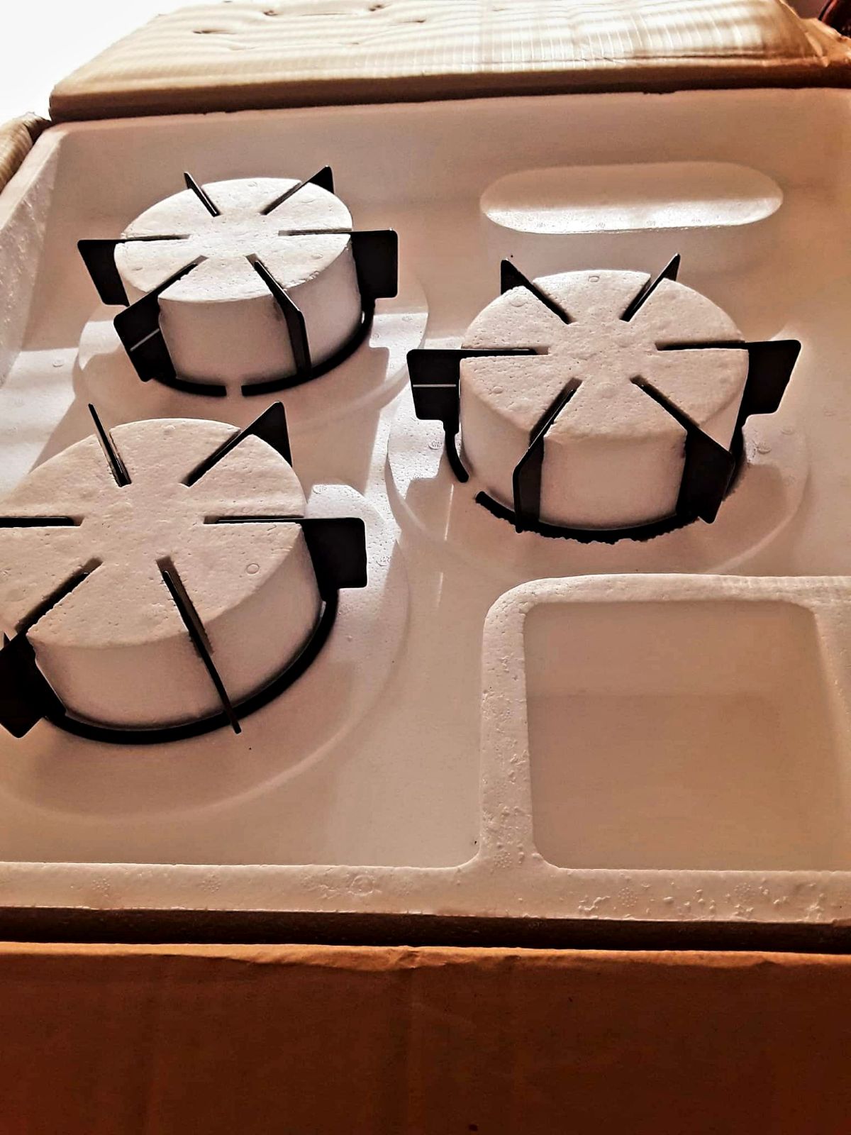 Three Burner Cooktops