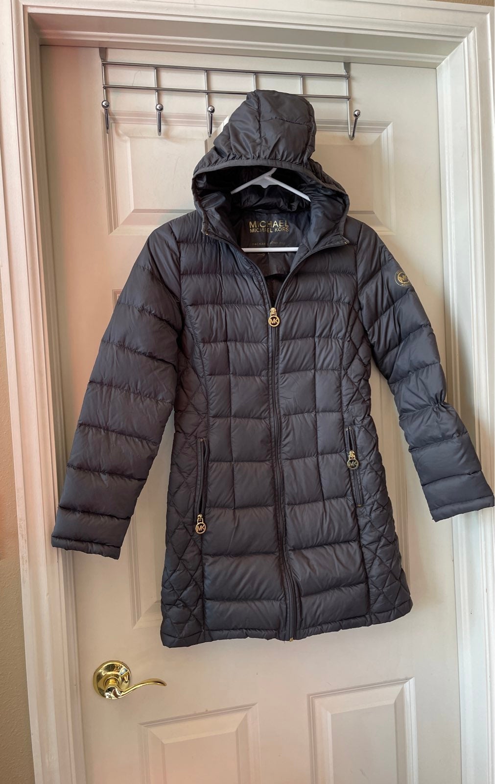 Michael kors grey puffer coat for women / XS