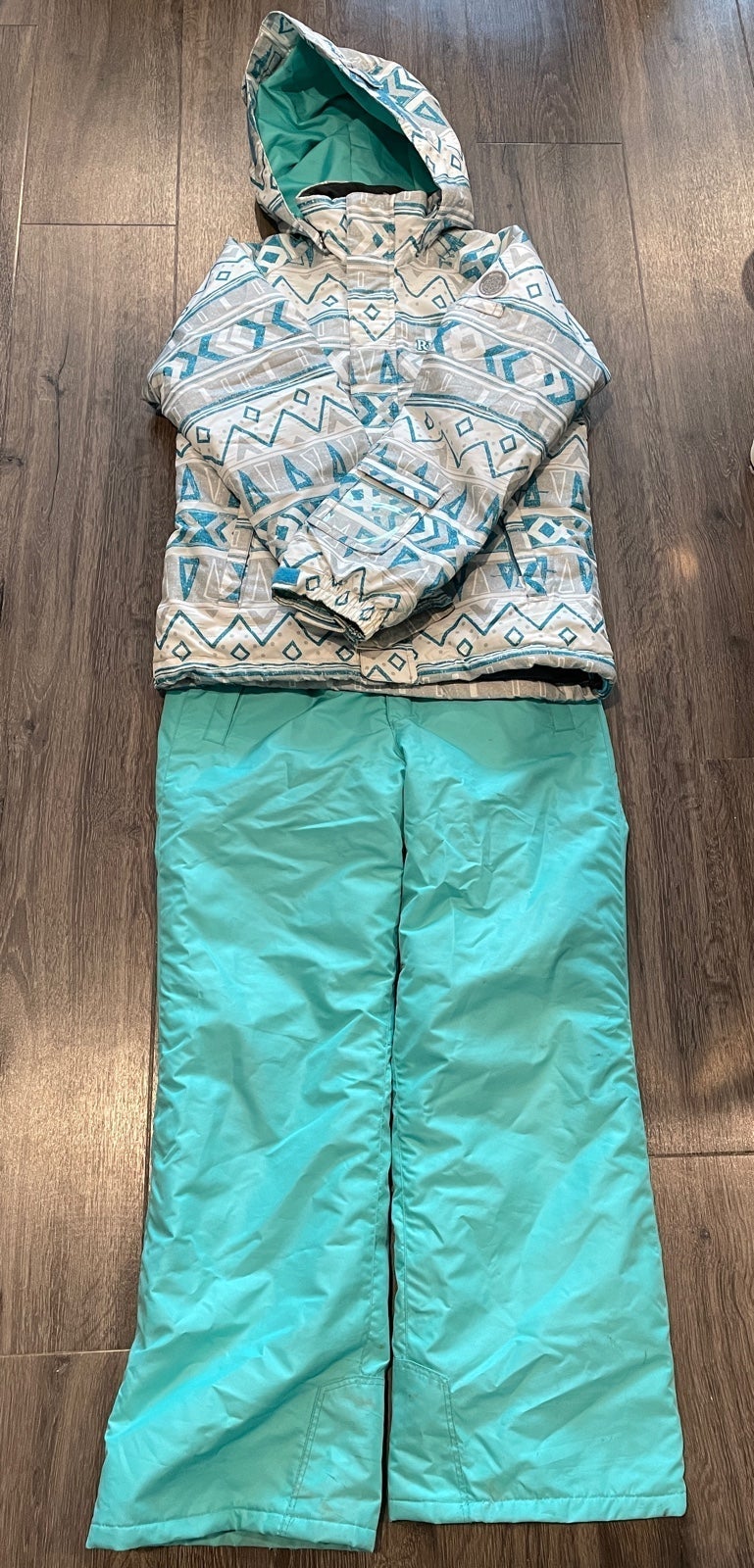 Snowsuit 2 pcs set Girl ski jacket and pants Size 10-12